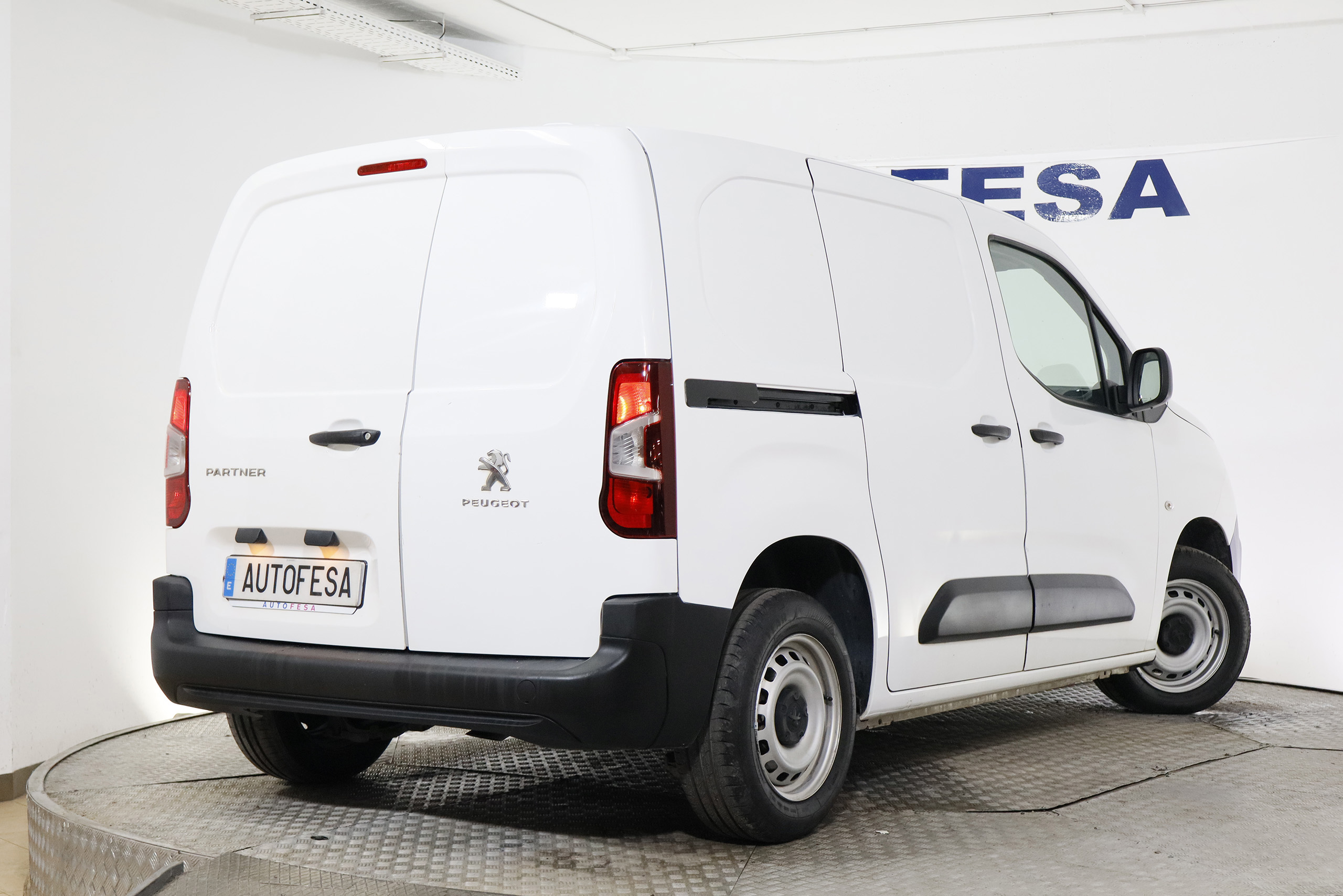 Peugeot Partner 1.5 Blue HDi Pro Standard 600KG - foto 4