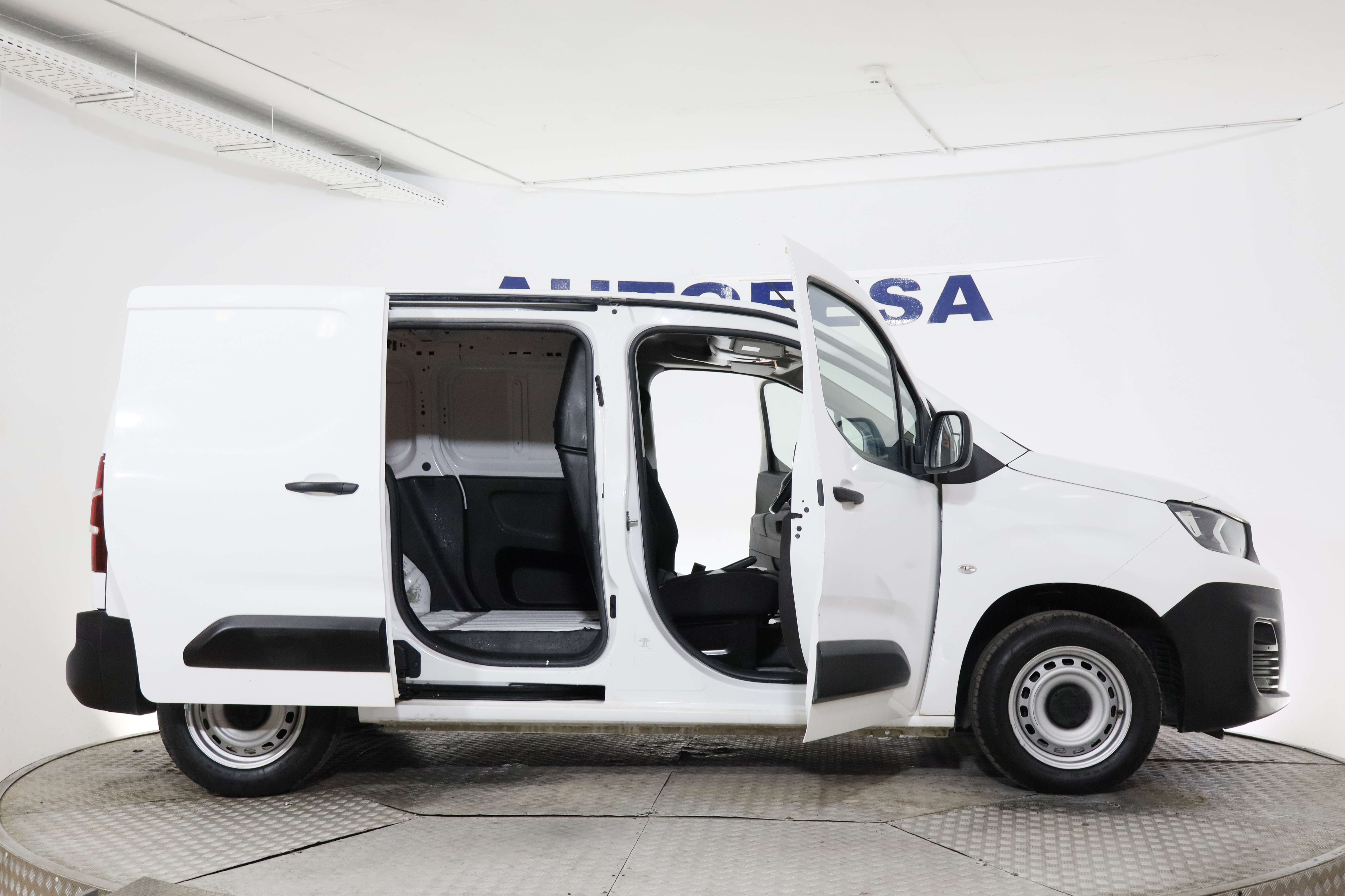 Peugeot Partner 1.5 Blue HDi Pro Standard 600KG - foto 9