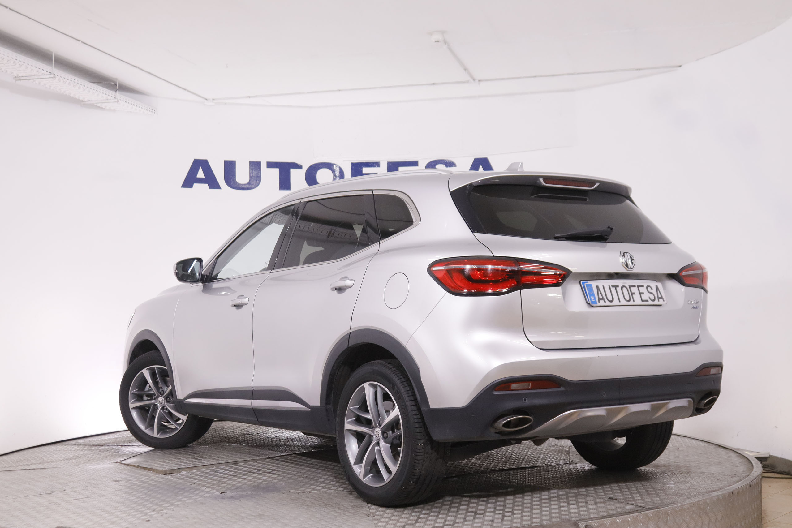 MG EHS 1.5 Plug-IN Hybrid Confort - foto 4