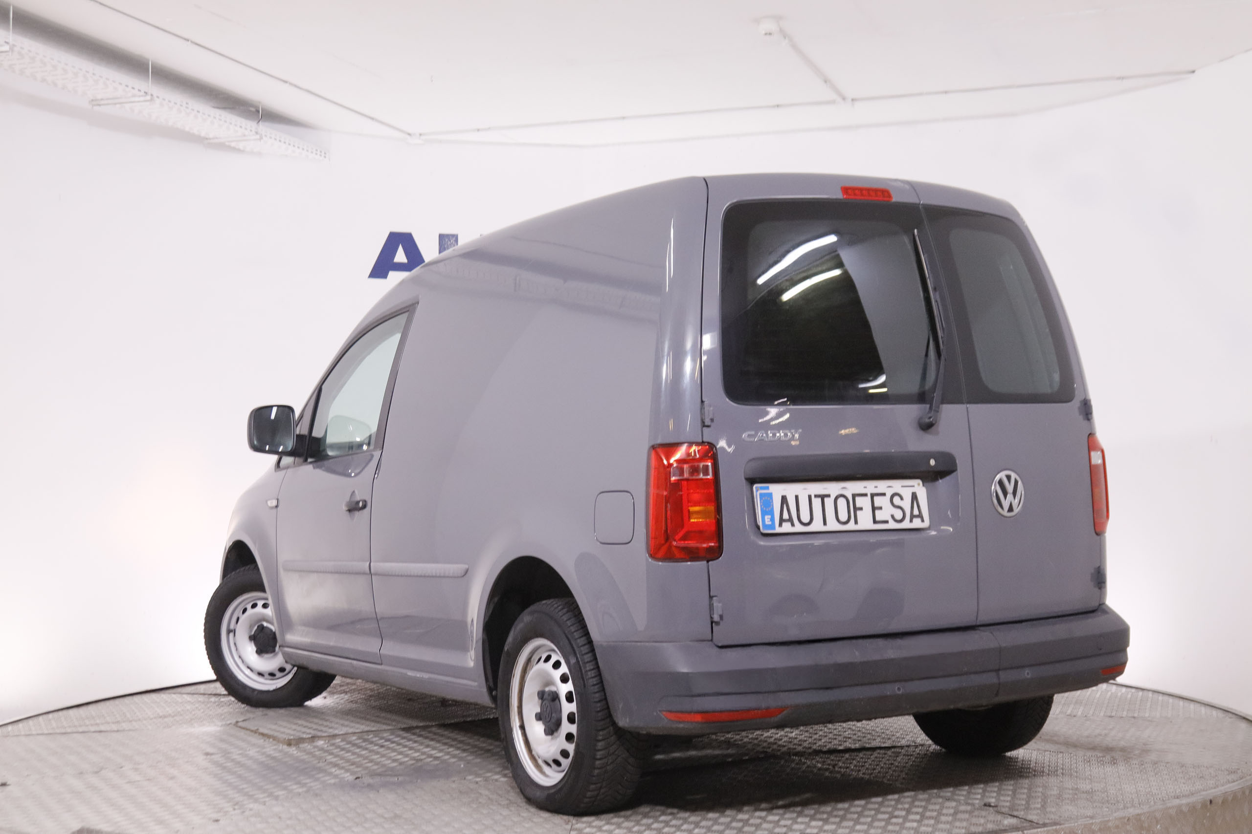 Volkswagen Caddy 2.0 TDI - foto 6