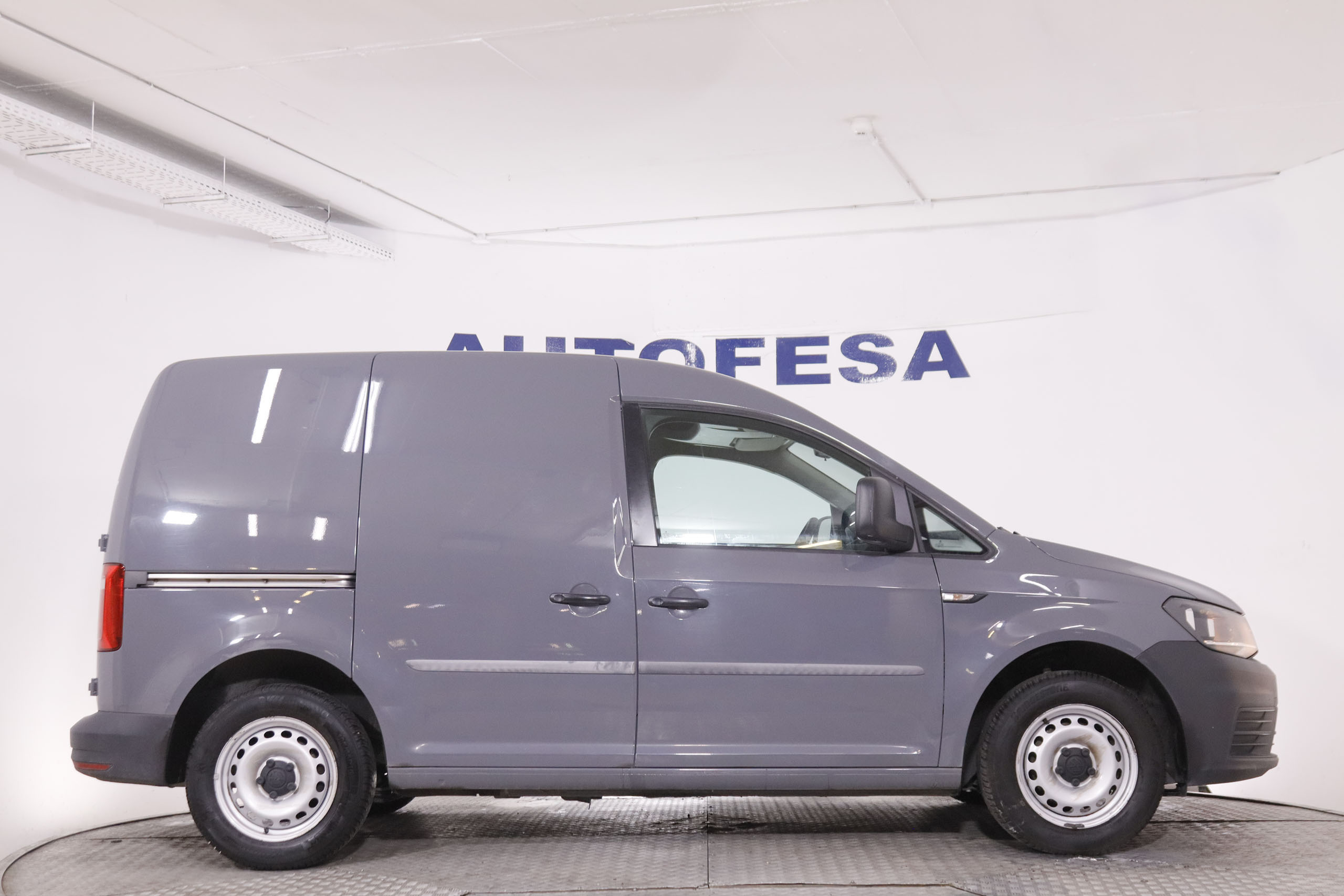 Volkswagen Caddy 2.0 TDI - foto 10