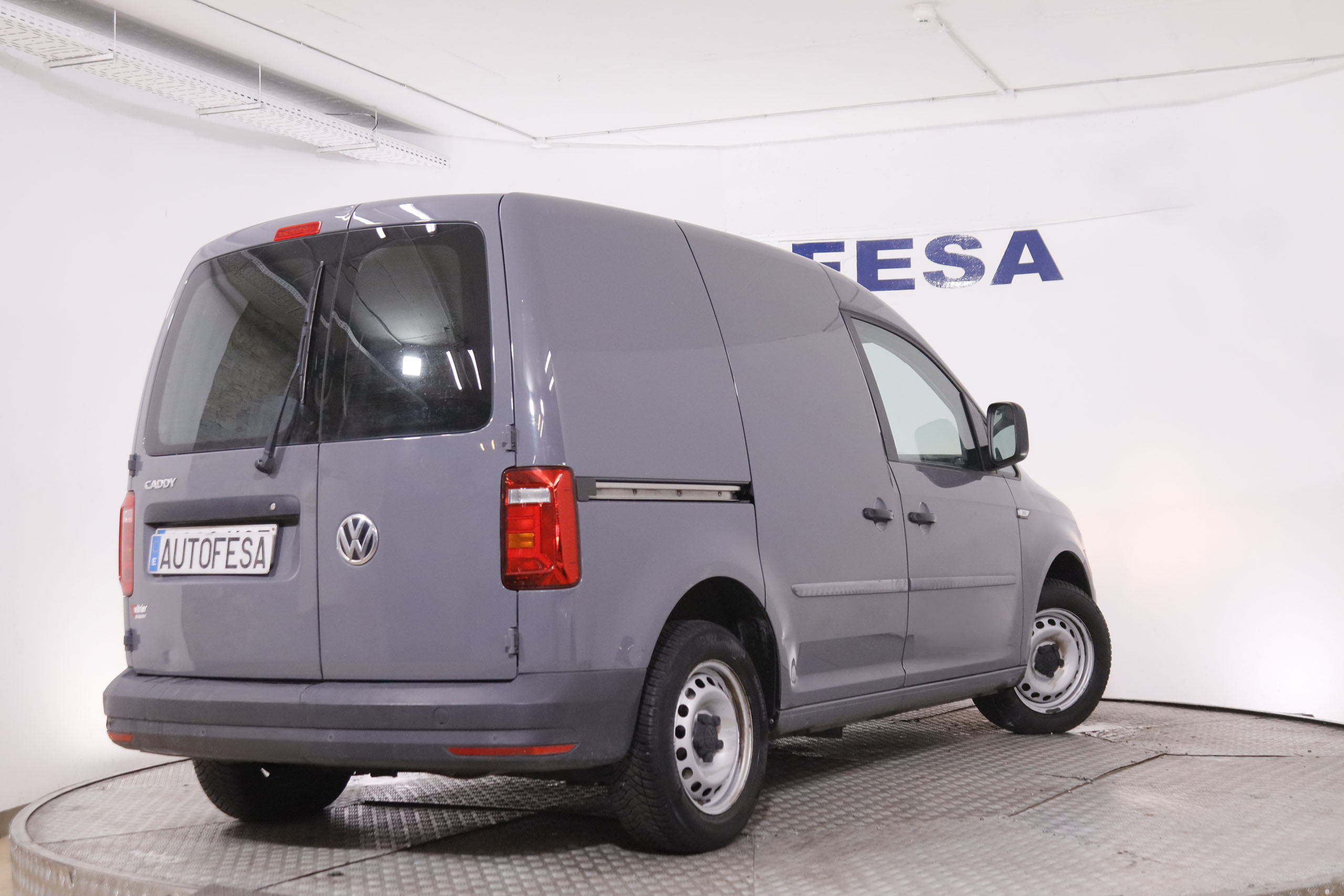 Volkswagen Caddy 2.0 TDI - foto 4