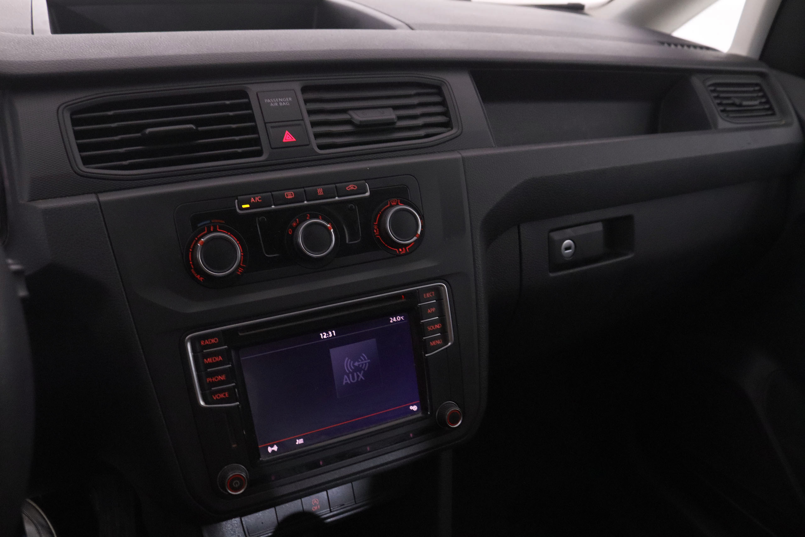 Volkswagen Caddy 2.0 TDI - foto 14