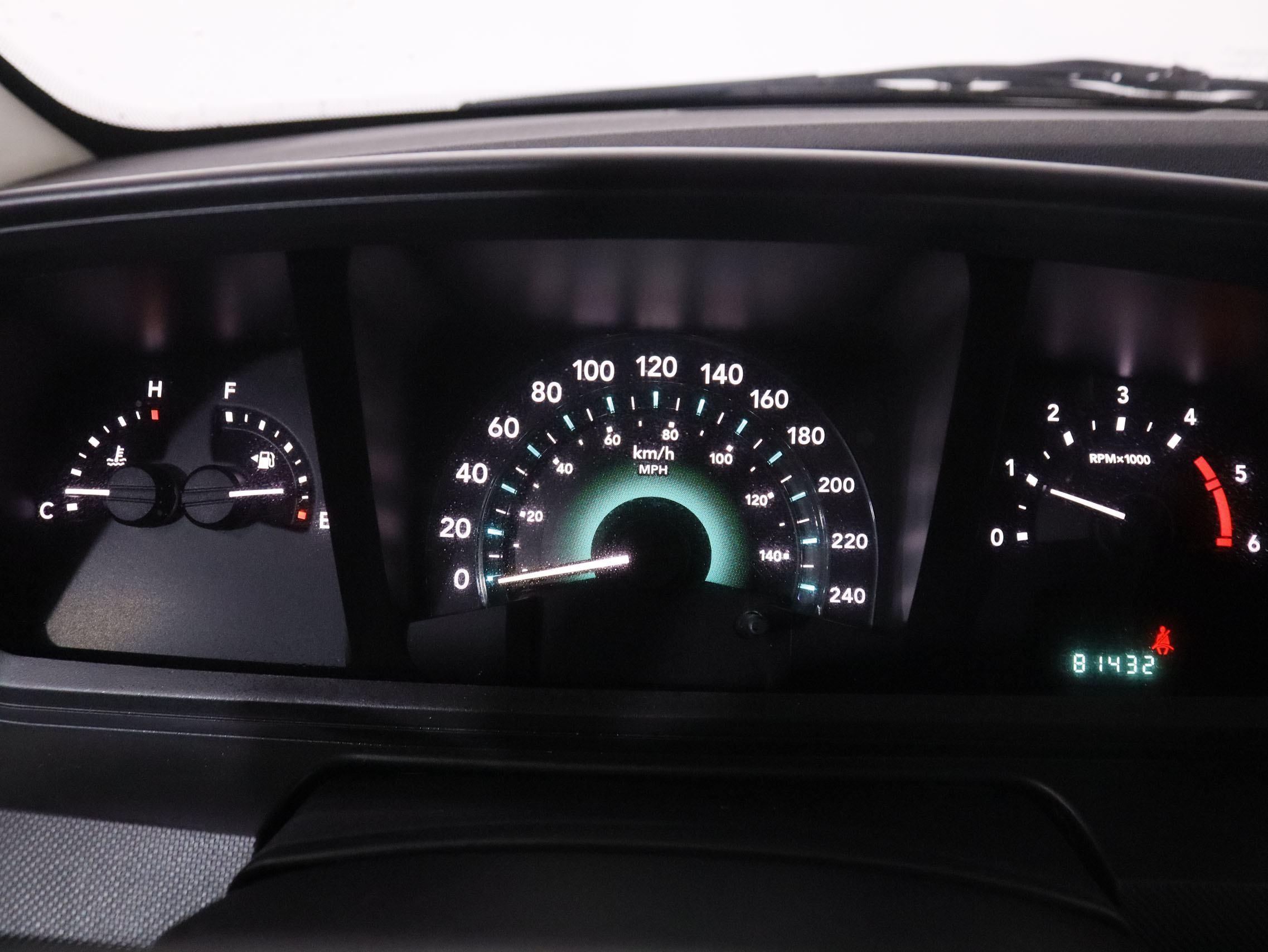 Dodge Journey 2.0 CRDi SE - foto 13
