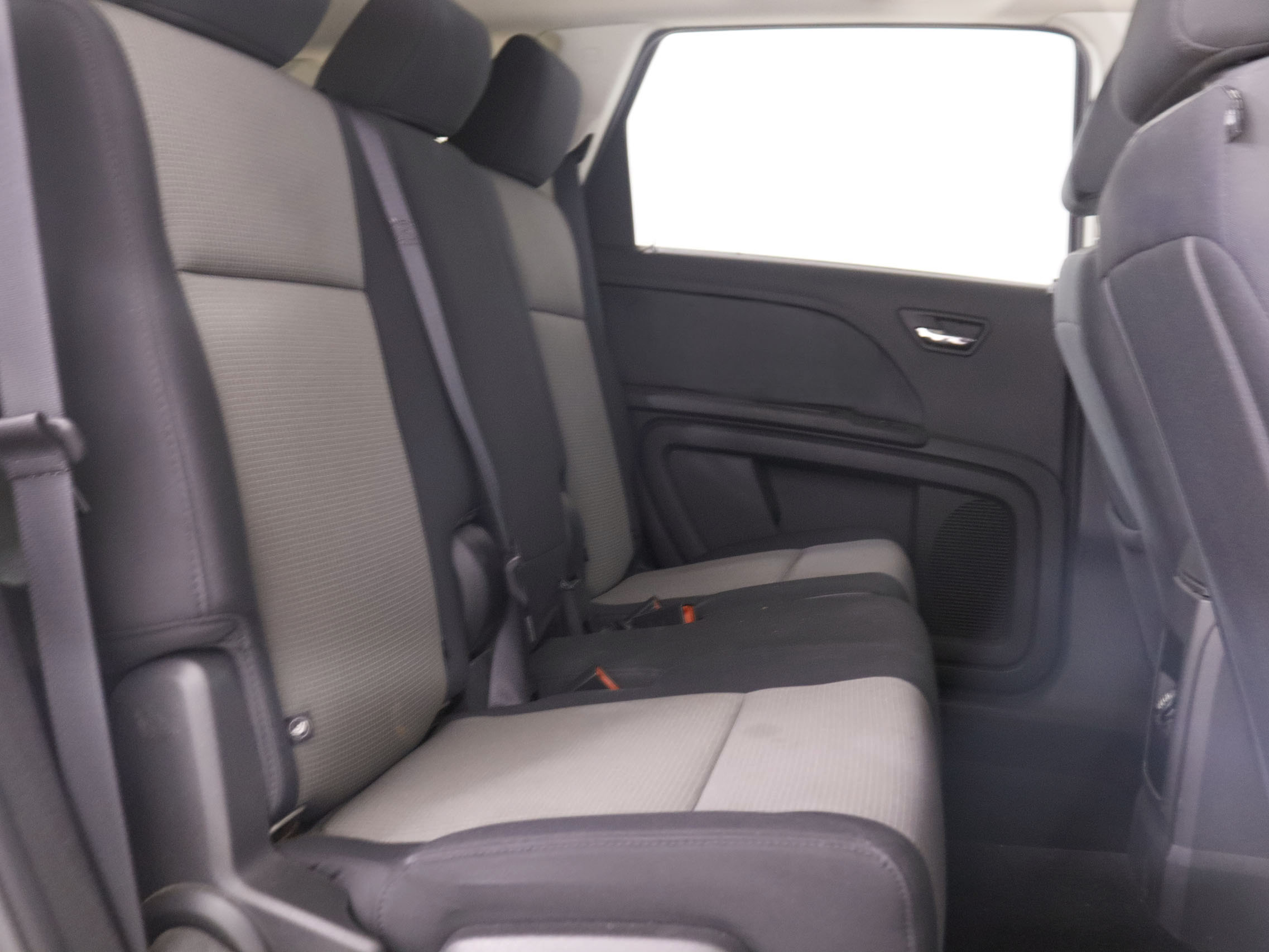 Dodge Journey 2.0 CRDi SE - foto 19