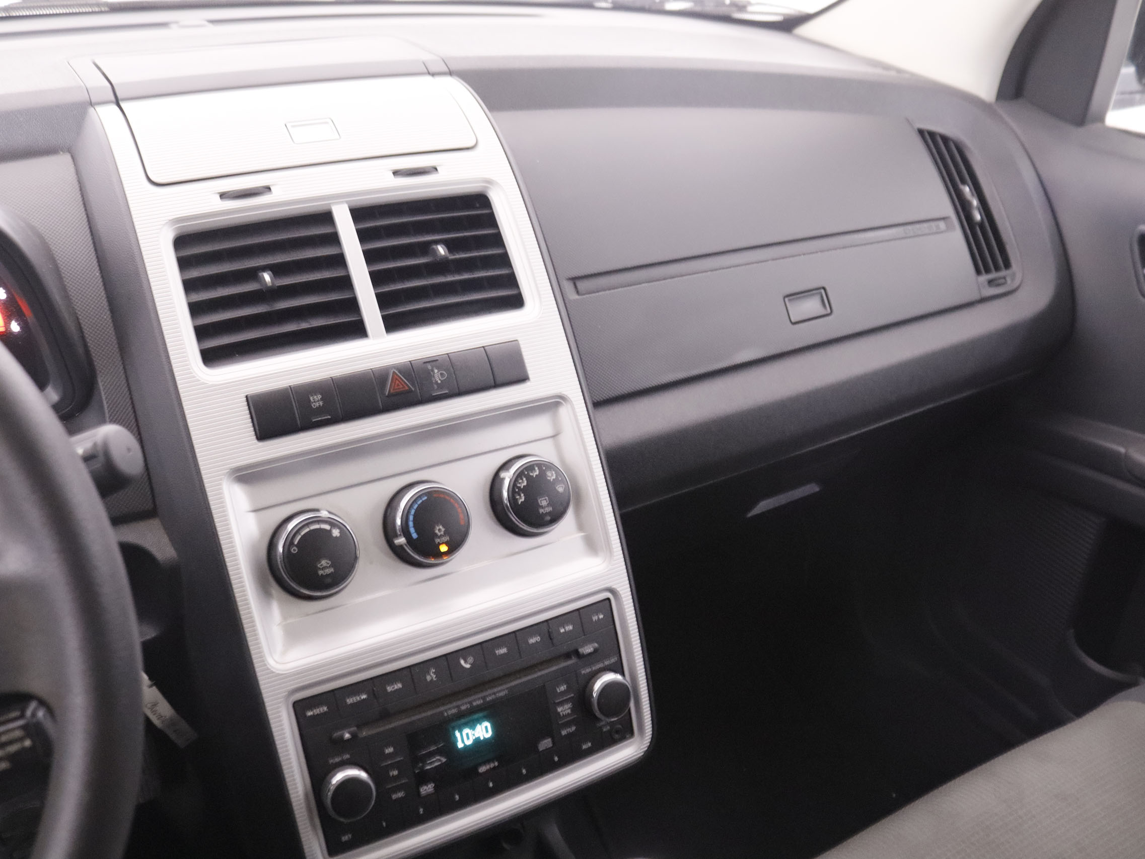 Dodge Journey 2.0 CRDi SE - foto 15