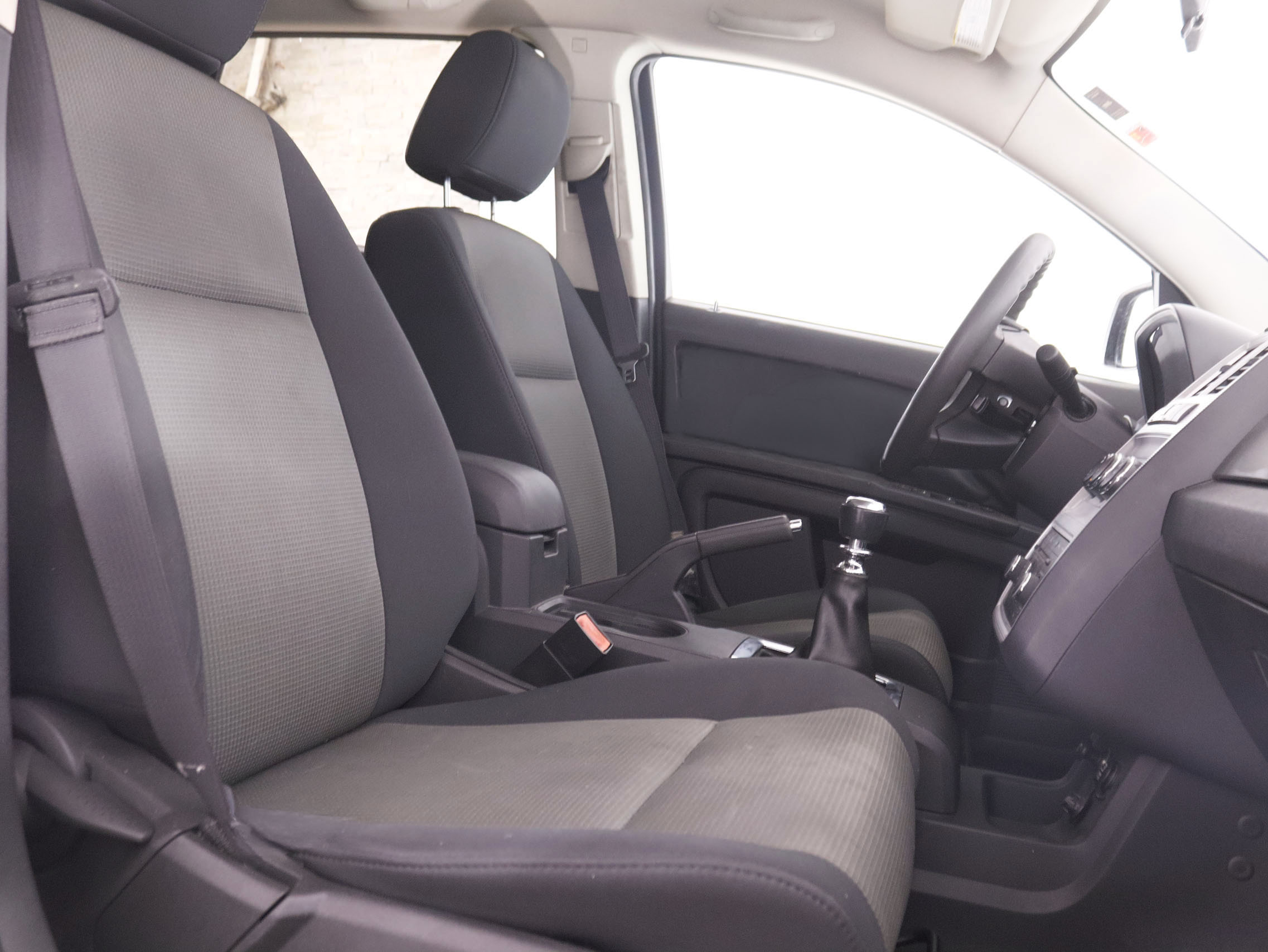 Dodge Journey 2.0 CRDi SE - foto 18