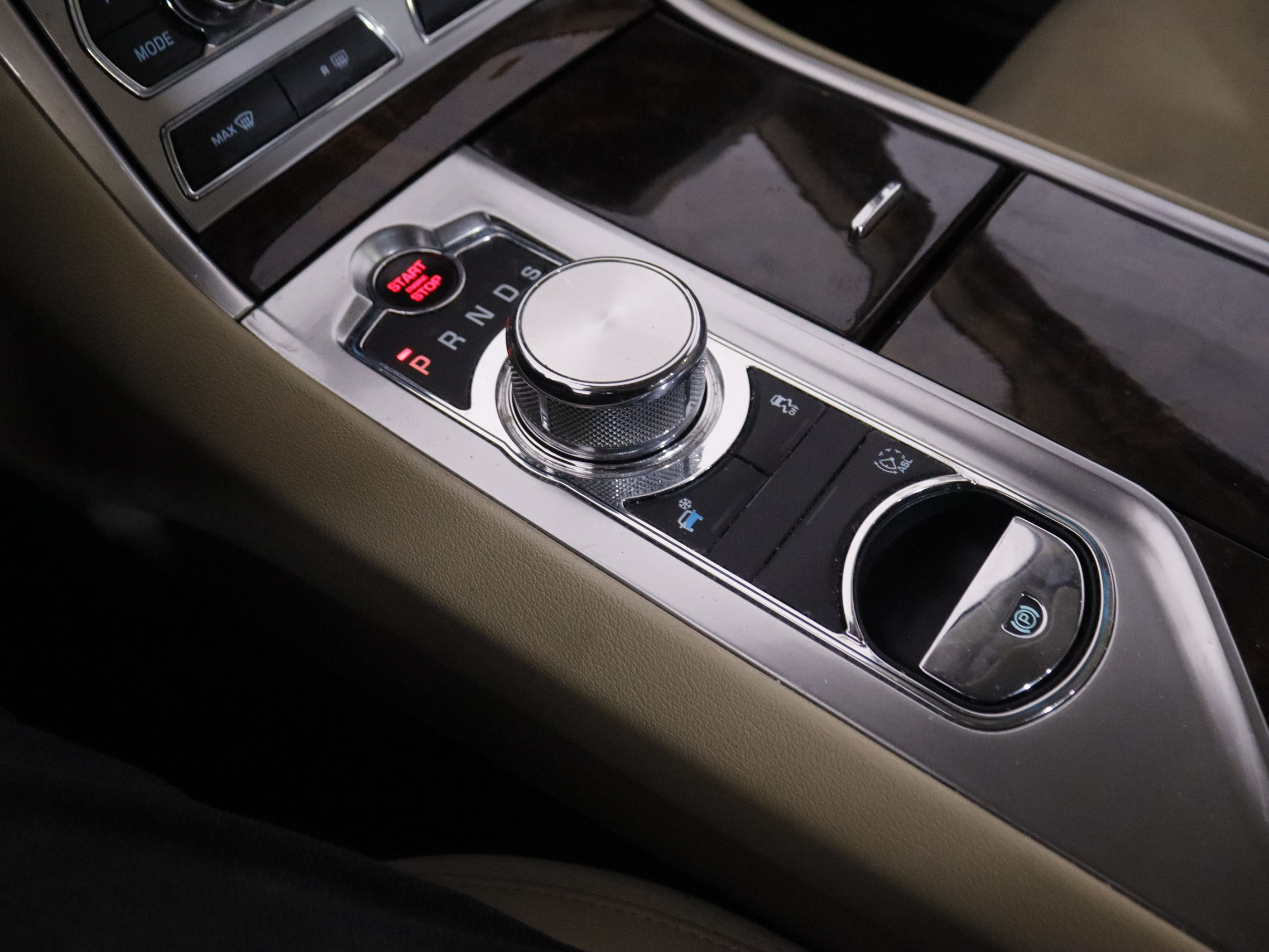 Jaguar XF 2.2 Diesel Entry - foto 17