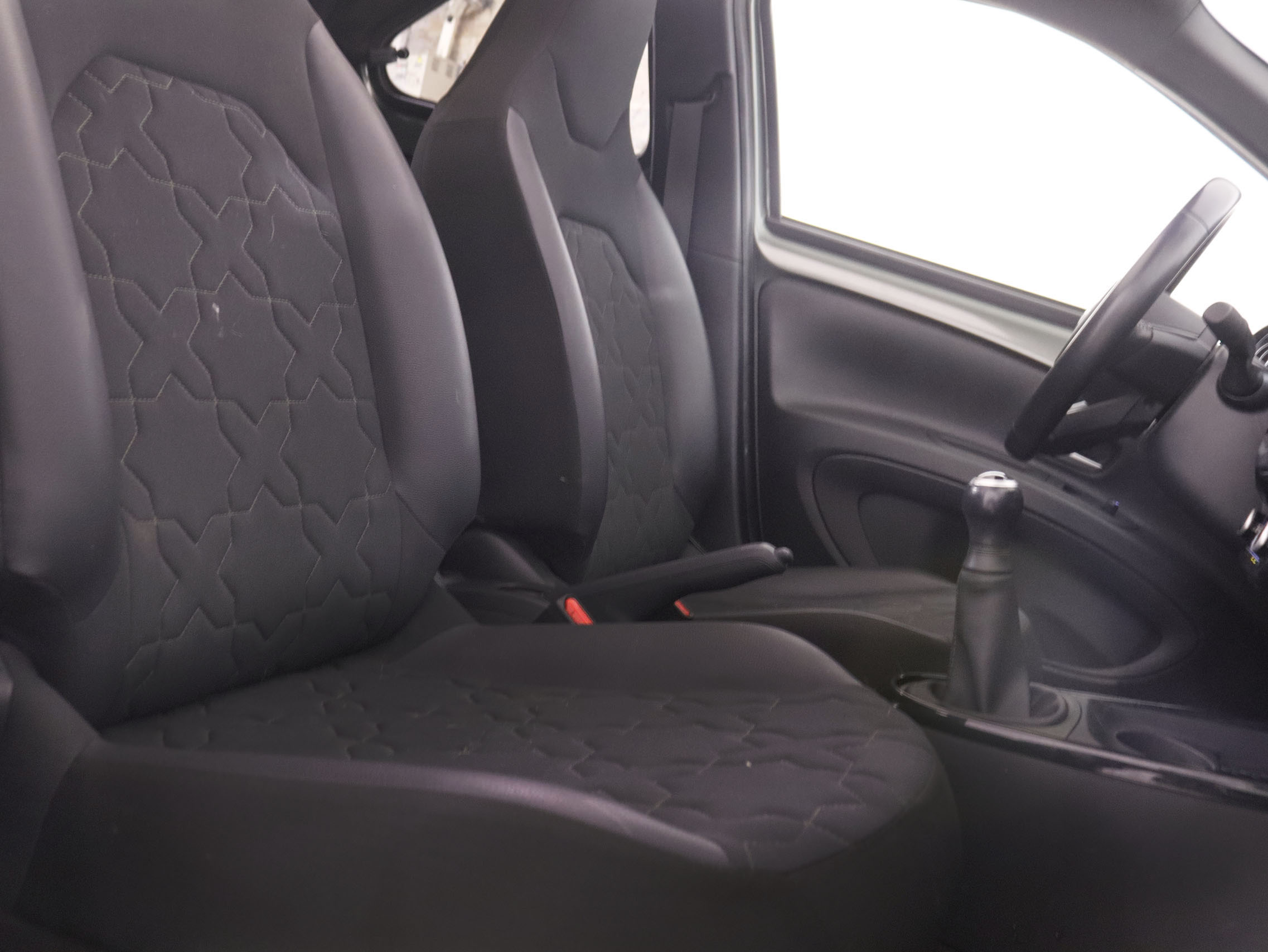 Toyota Aygo X 1.0 VVT-I X Tecno - foto 21