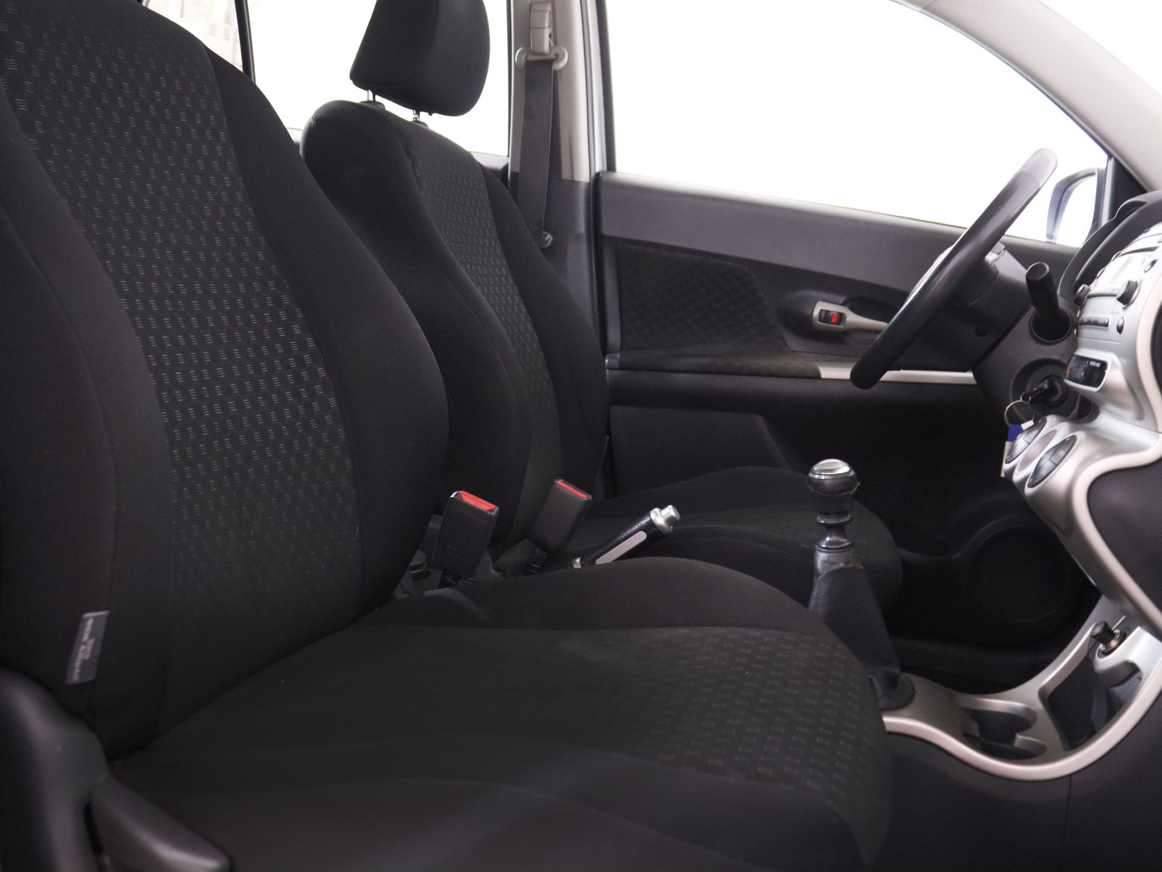 Toyota Urban Cruiser 1.3 VVT-I - foto 19