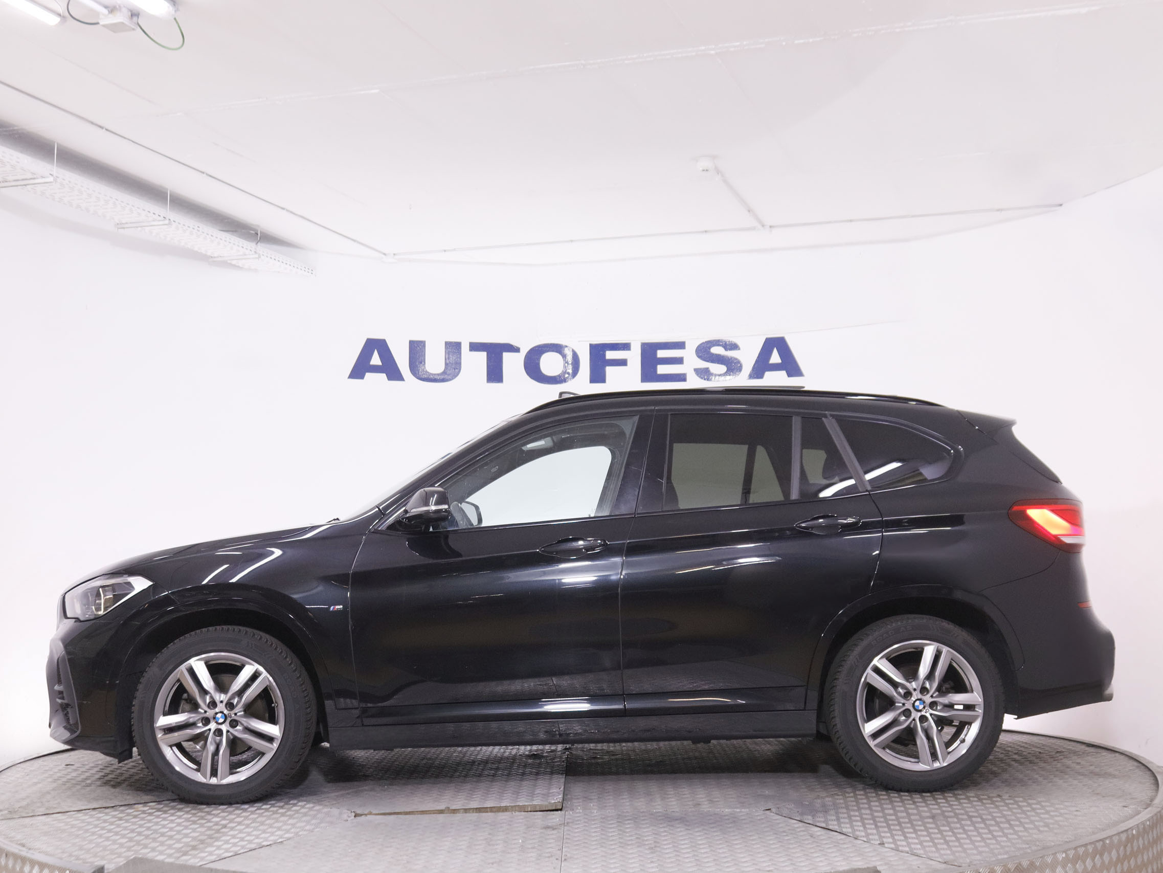 BMW X1 sDrive 18d M-Sport - foto 10