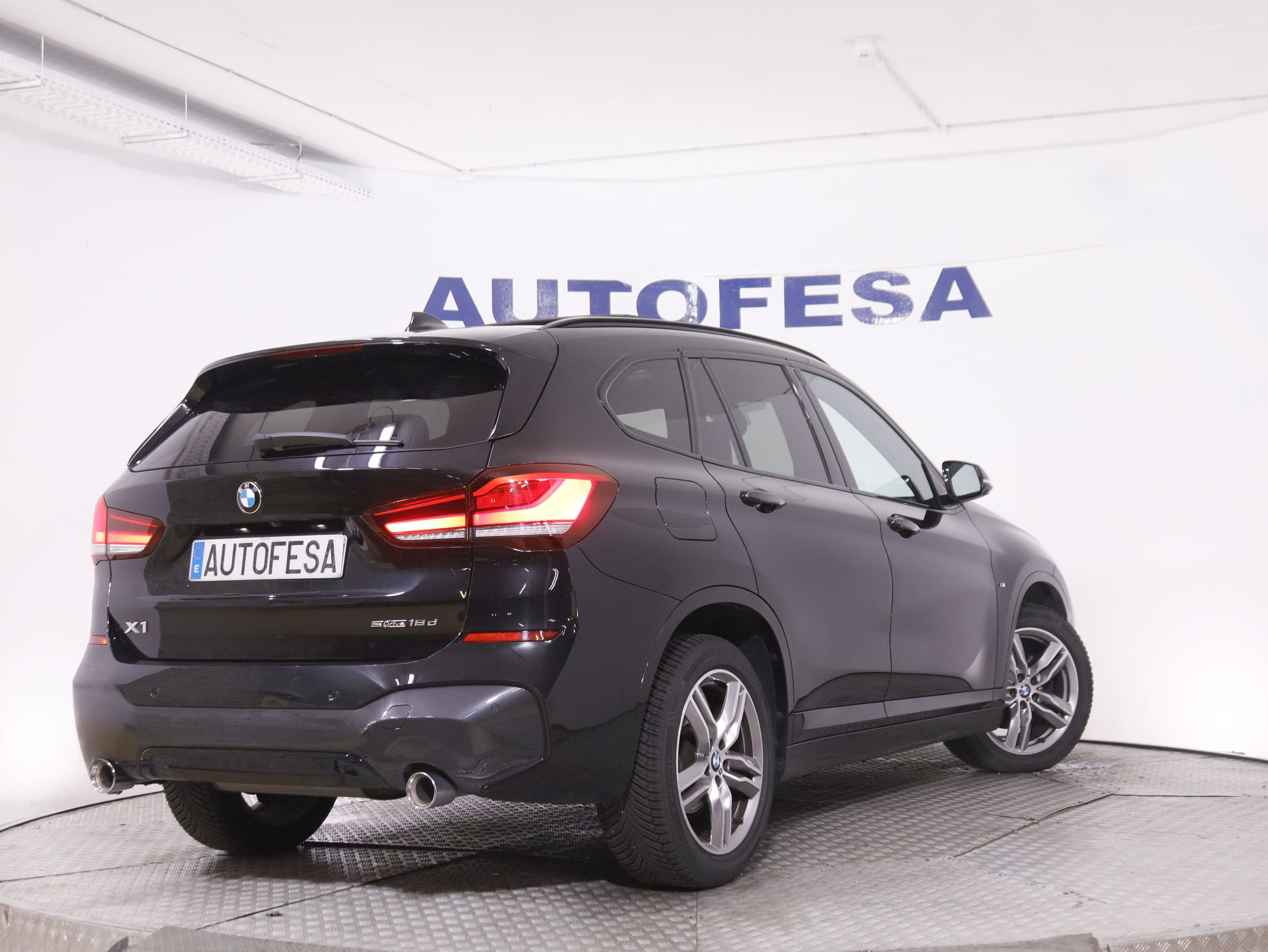 BMW X1 sDrive 18d M-Sport - foto 6