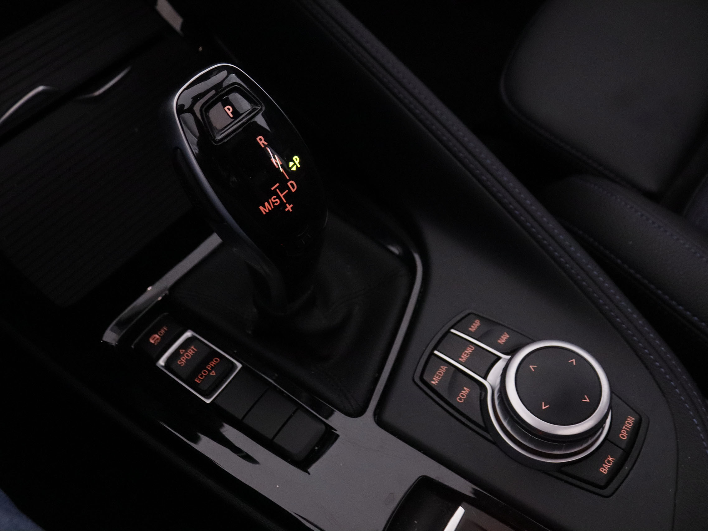 BMW X1 sDrive 18d M-Sport - foto 21
