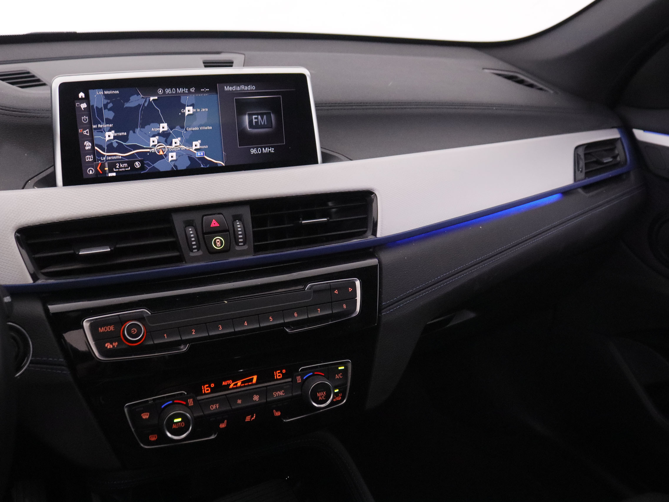 BMW X1 sDrive 18d M-Sport - foto 16