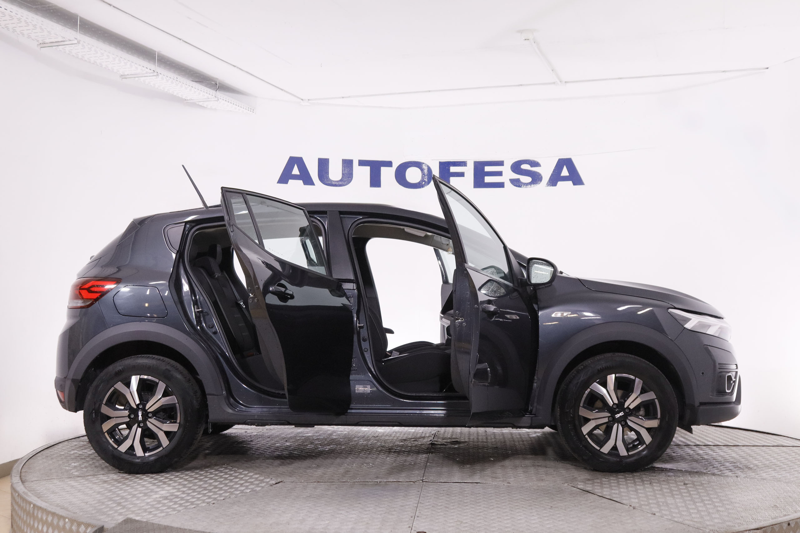 Dacia Sandero 1.0 TCe Expression - foto 9