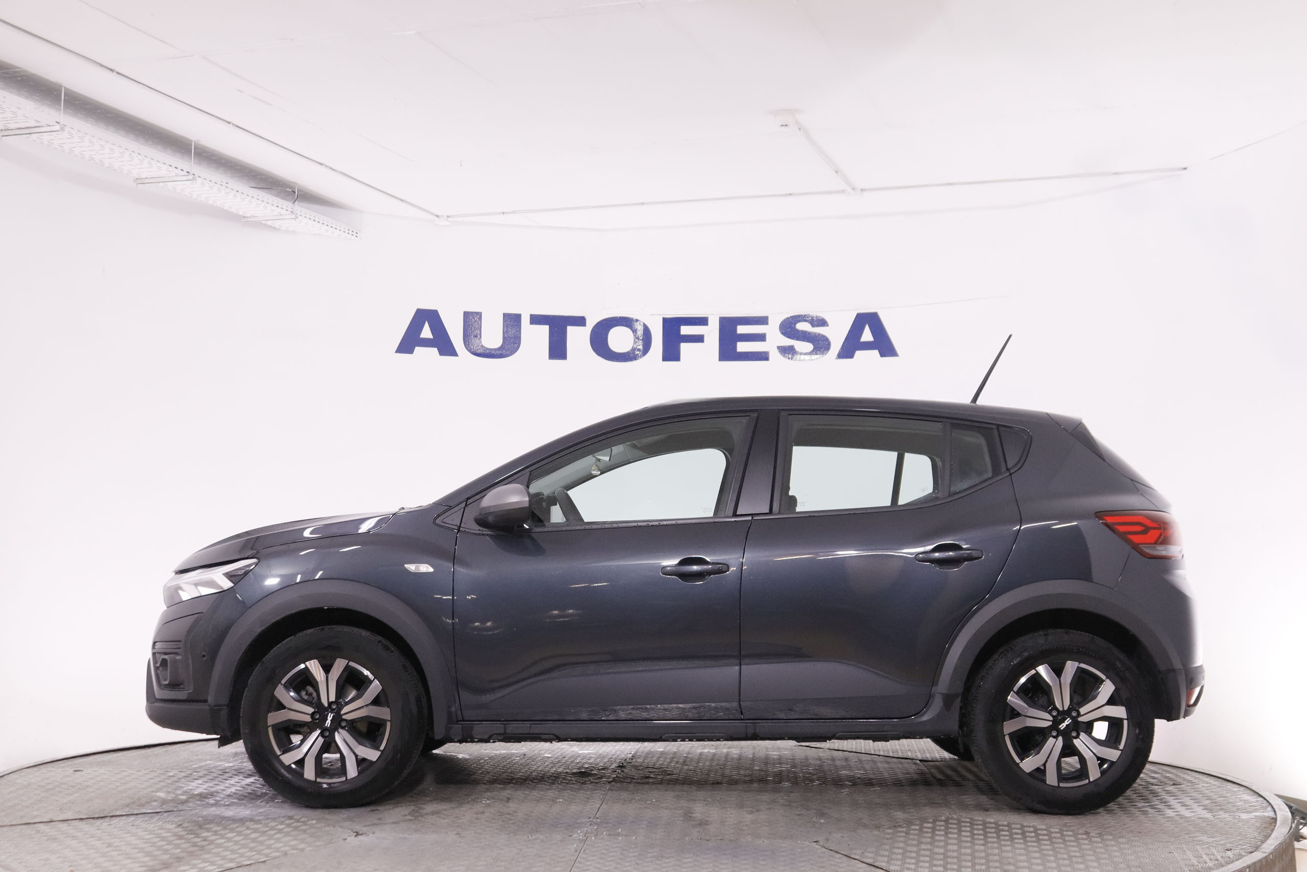Dacia Sandero 1.0 TCe Expression - foto 7