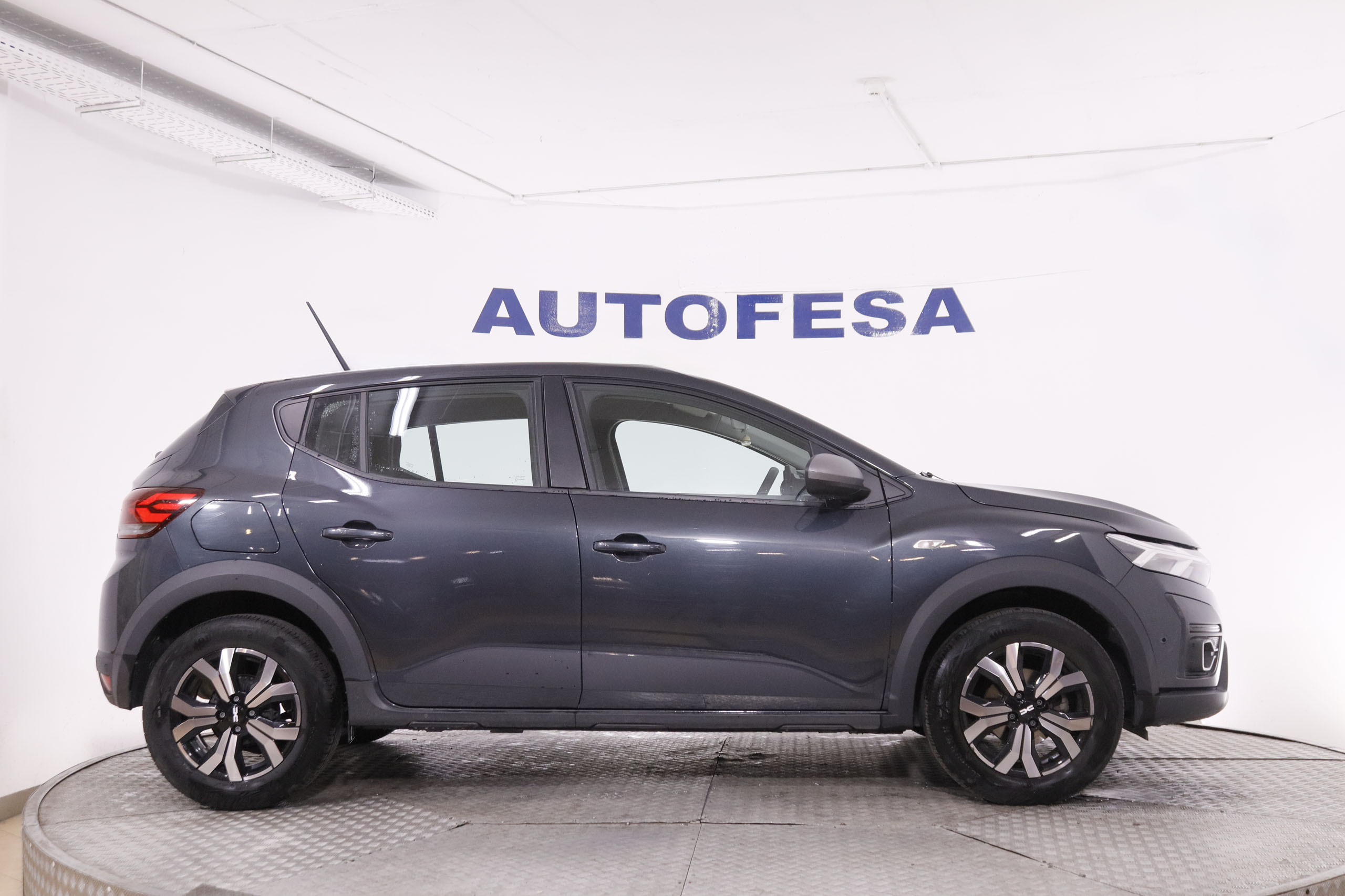 Dacia Sandero 1.0 TCe Expression - foto 10