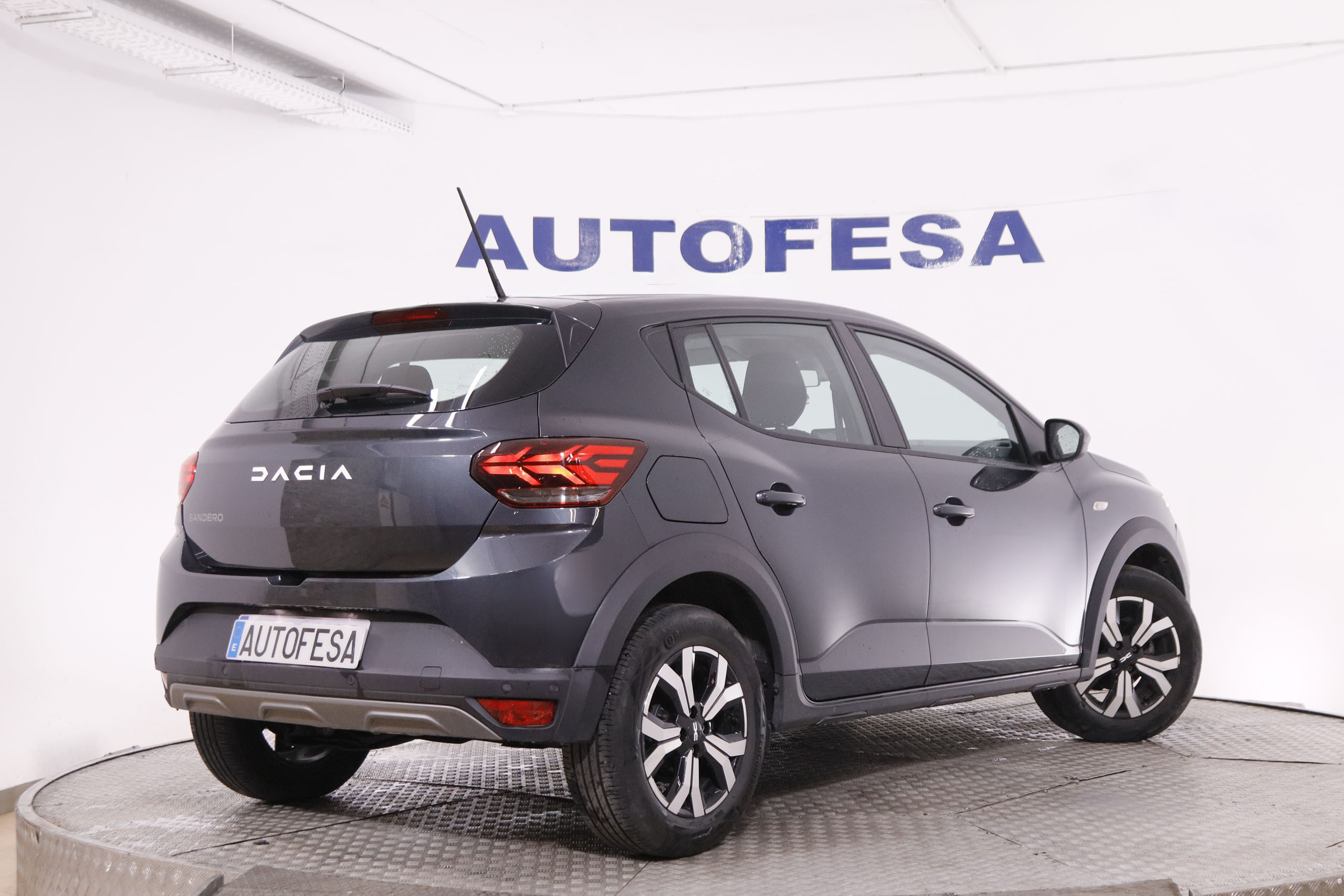 Dacia Sandero 1.0 TCe Expression - foto 4