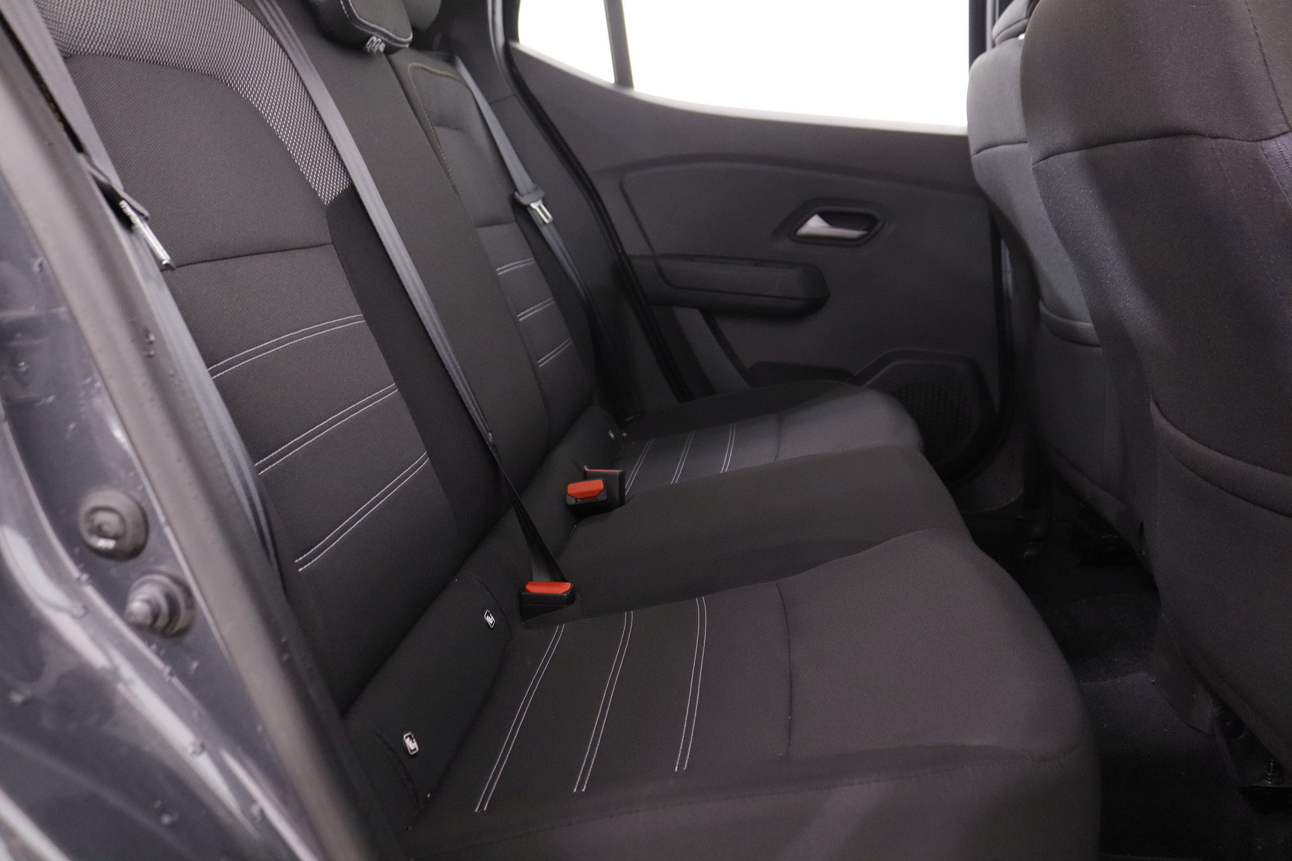 Dacia Sandero 1.0 TCe Expression - foto 19