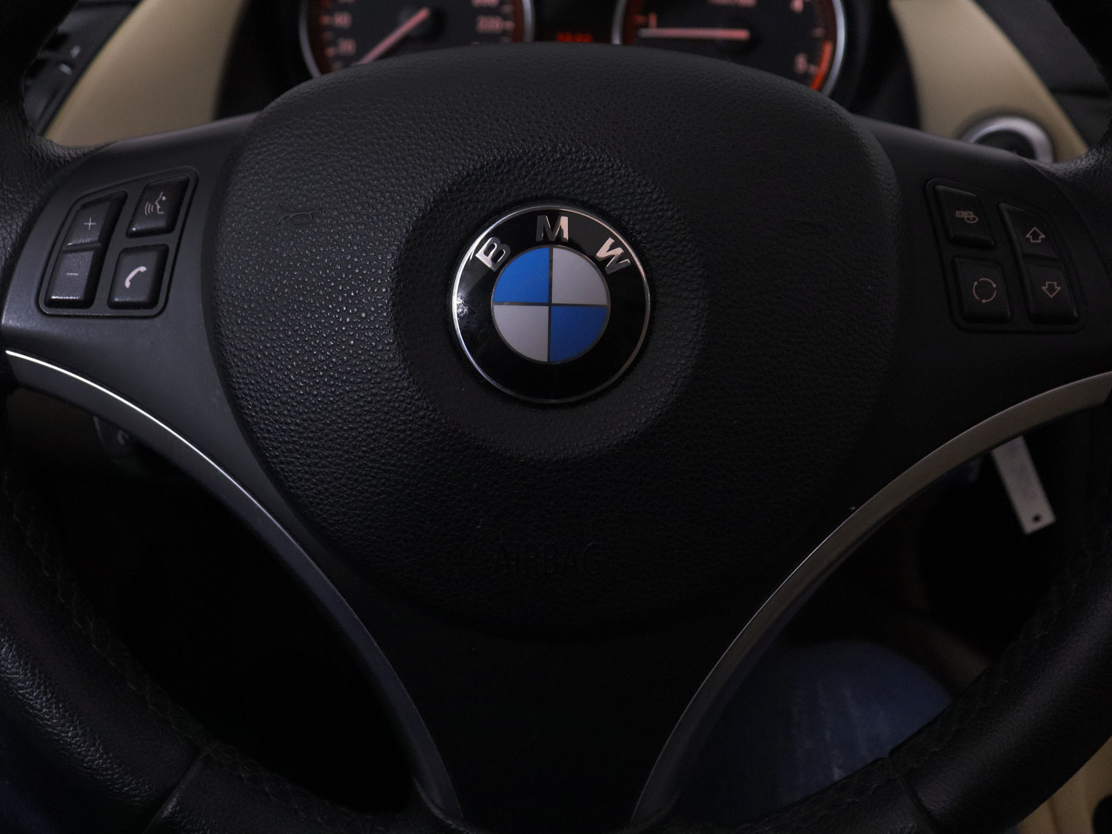 BMW X1 S Drive 18d - foto 14