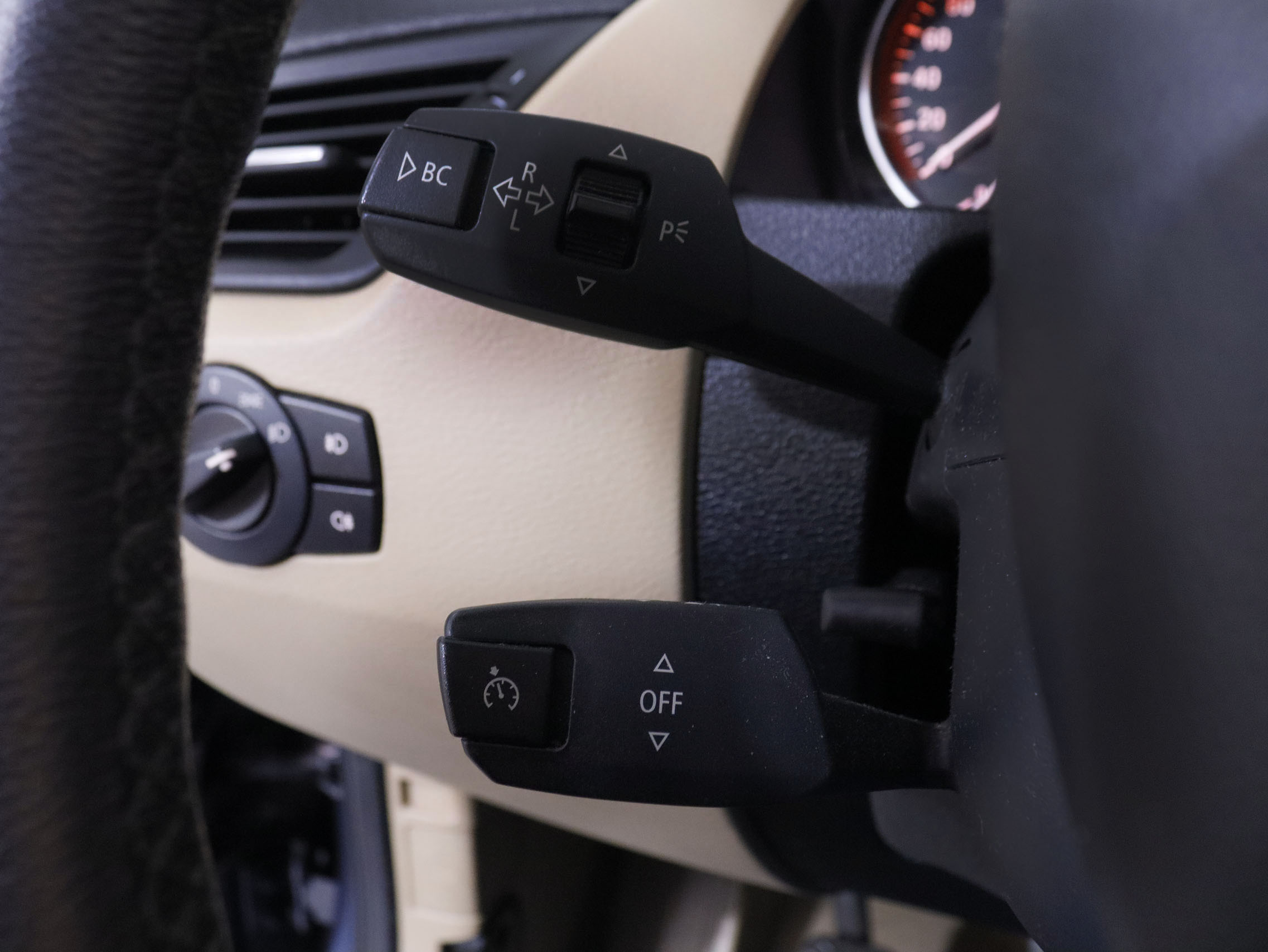 BMW X1 S Drive 18d - foto 17