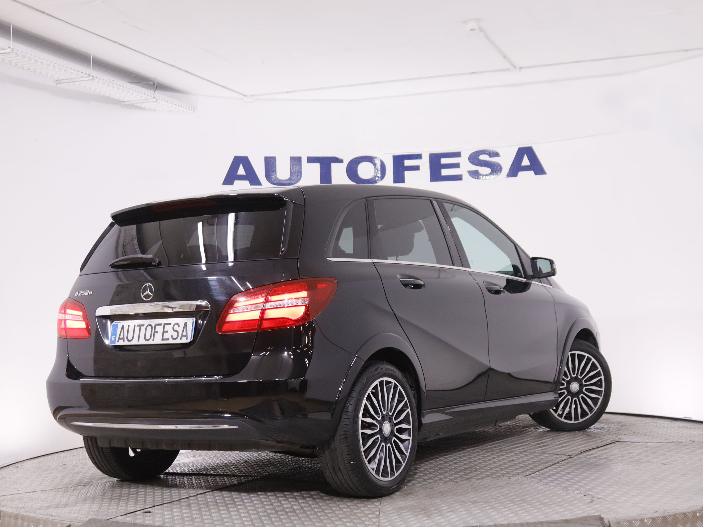 Mercedes-Benz Clase B B250E Sport - foto 4
