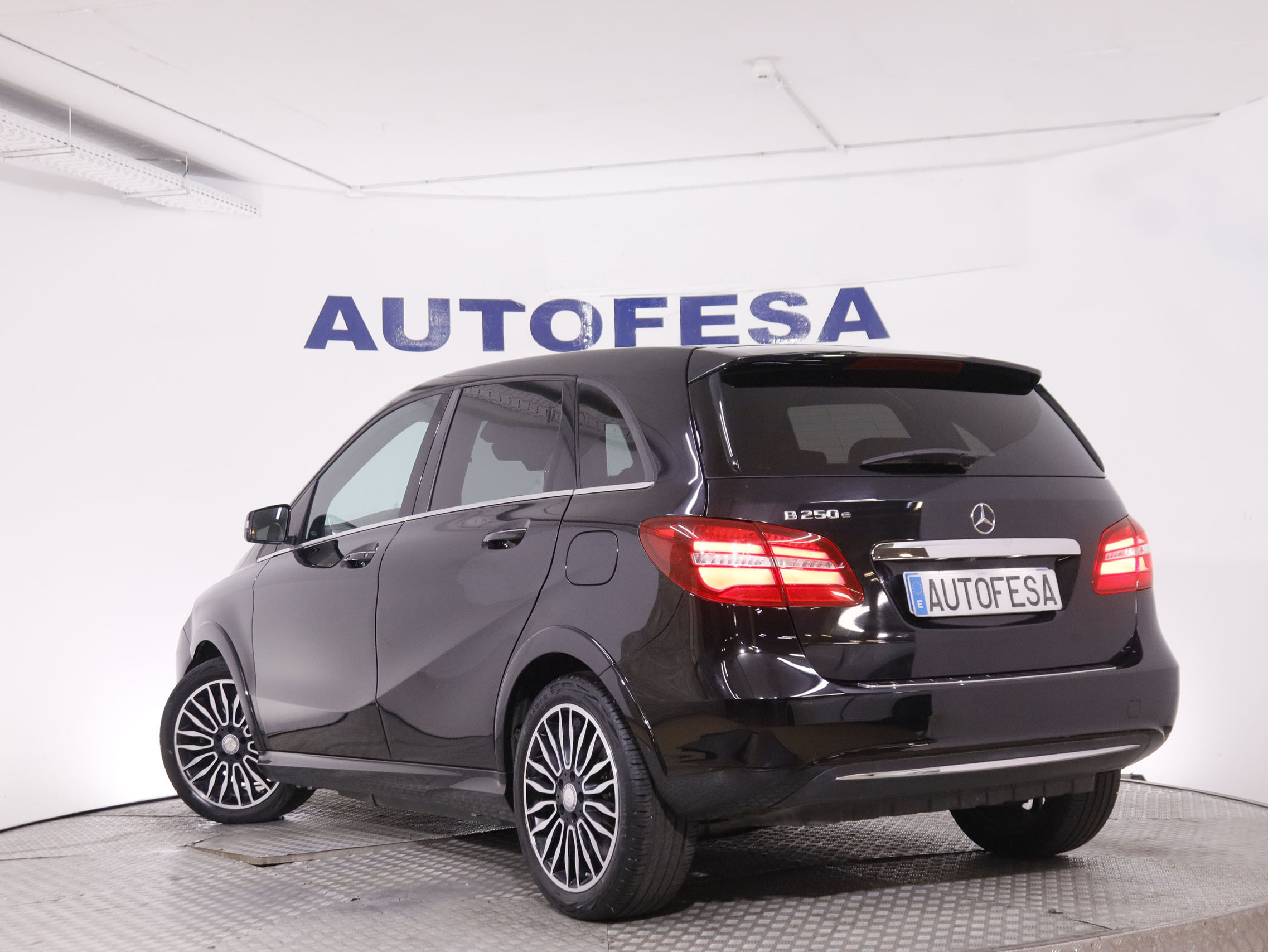 Mercedes-Benz Clase B B250E Sport - foto 6