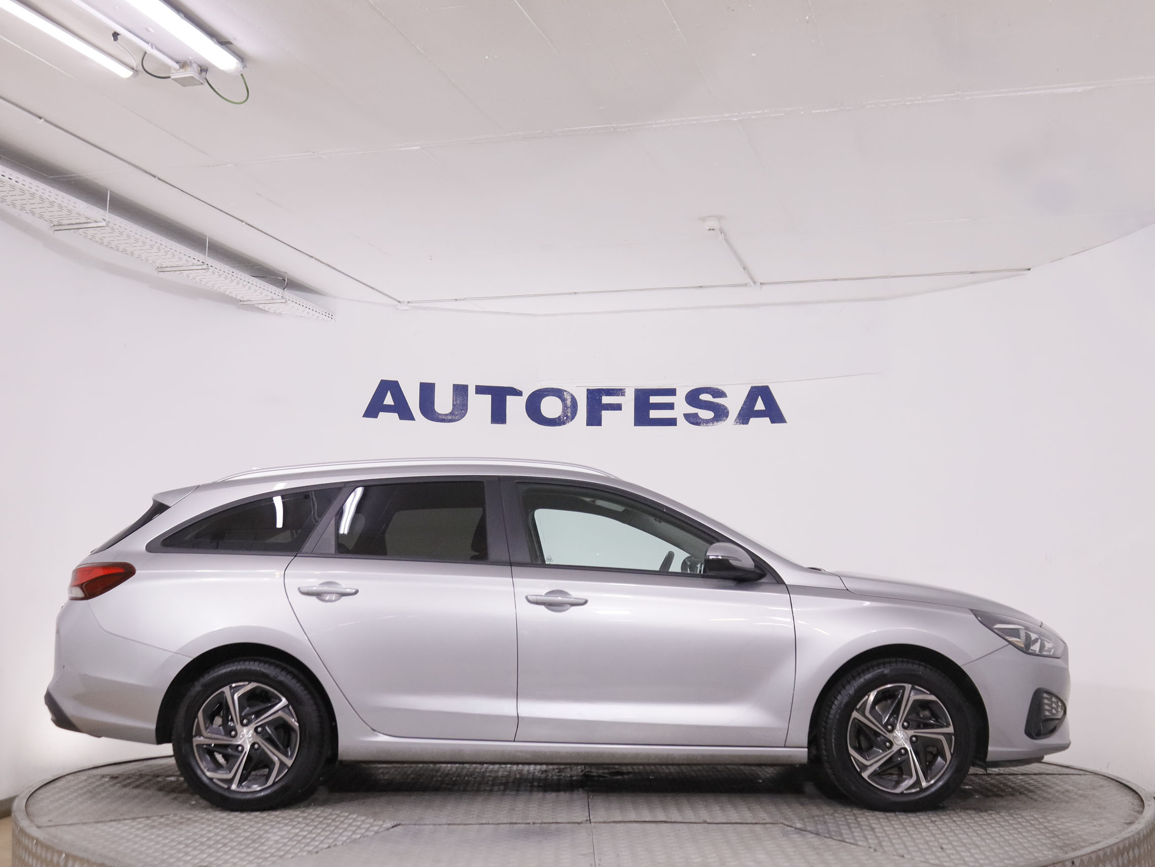 Hyundai i30 1.6 CRDi Klass - foto 10