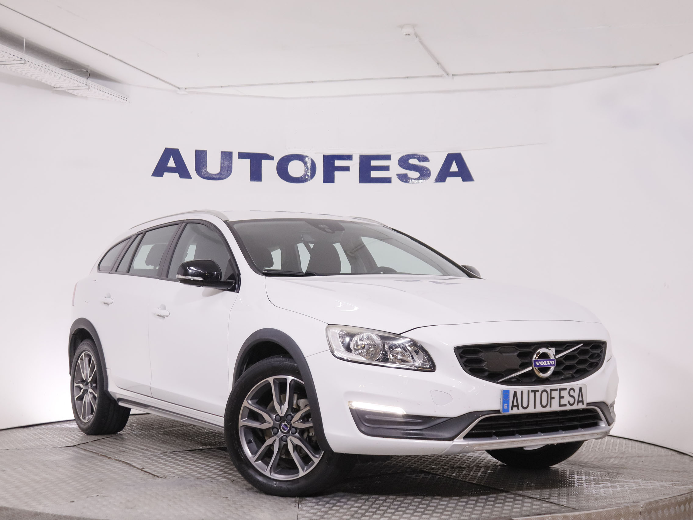 Volvo V60 2.0 D3 Plus - foto 3