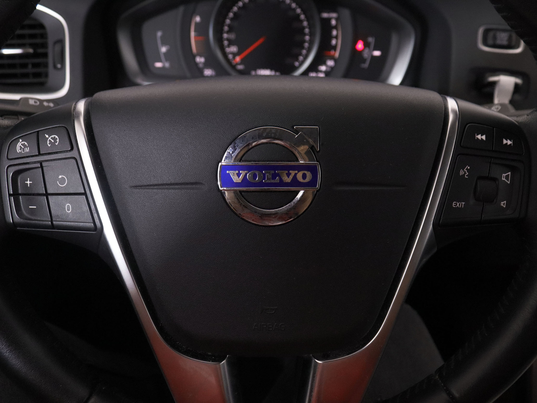 Volvo V60 2.0 D3 Plus - foto 13