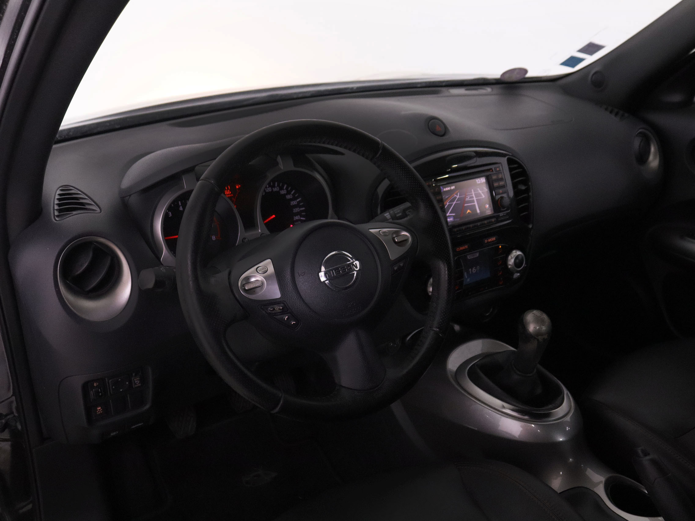 Nissan Juke 1.6 Tekna - foto 11