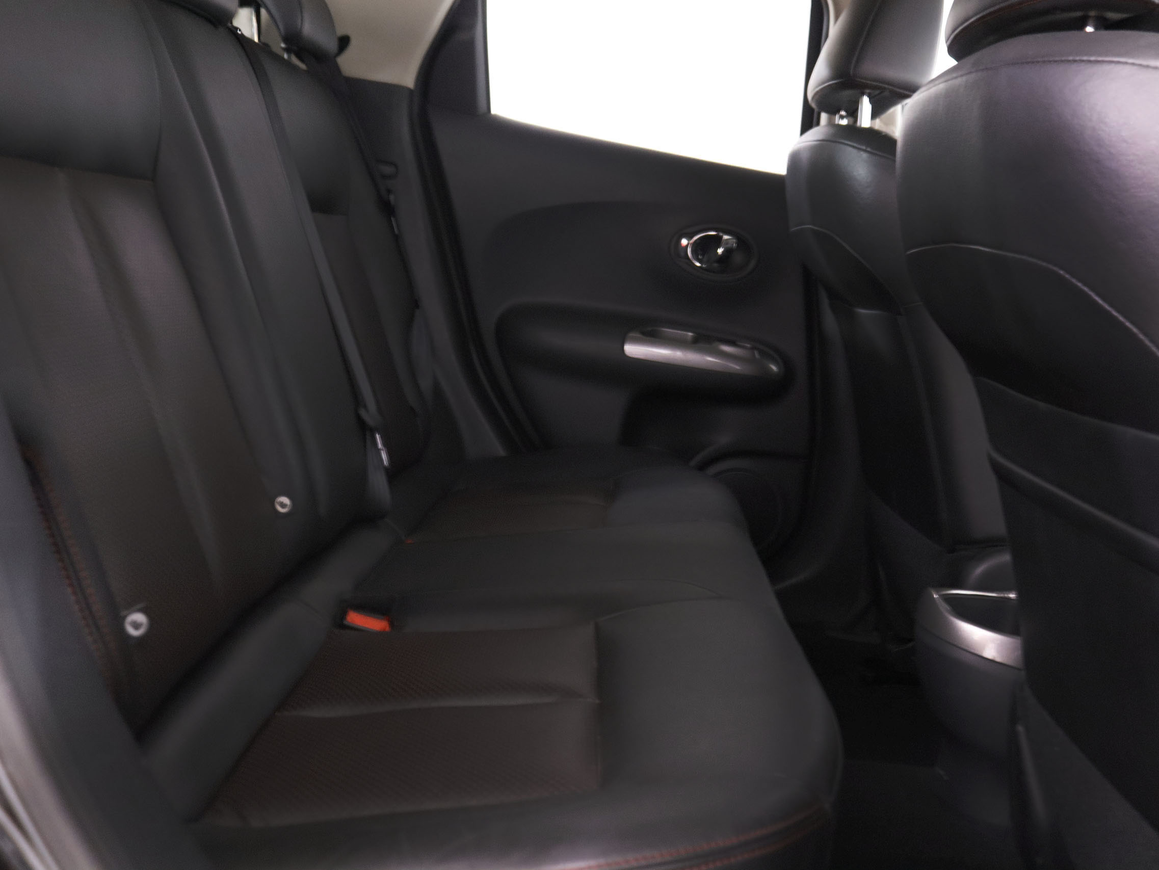 Nissan Juke 1.6 Tekna - foto 21