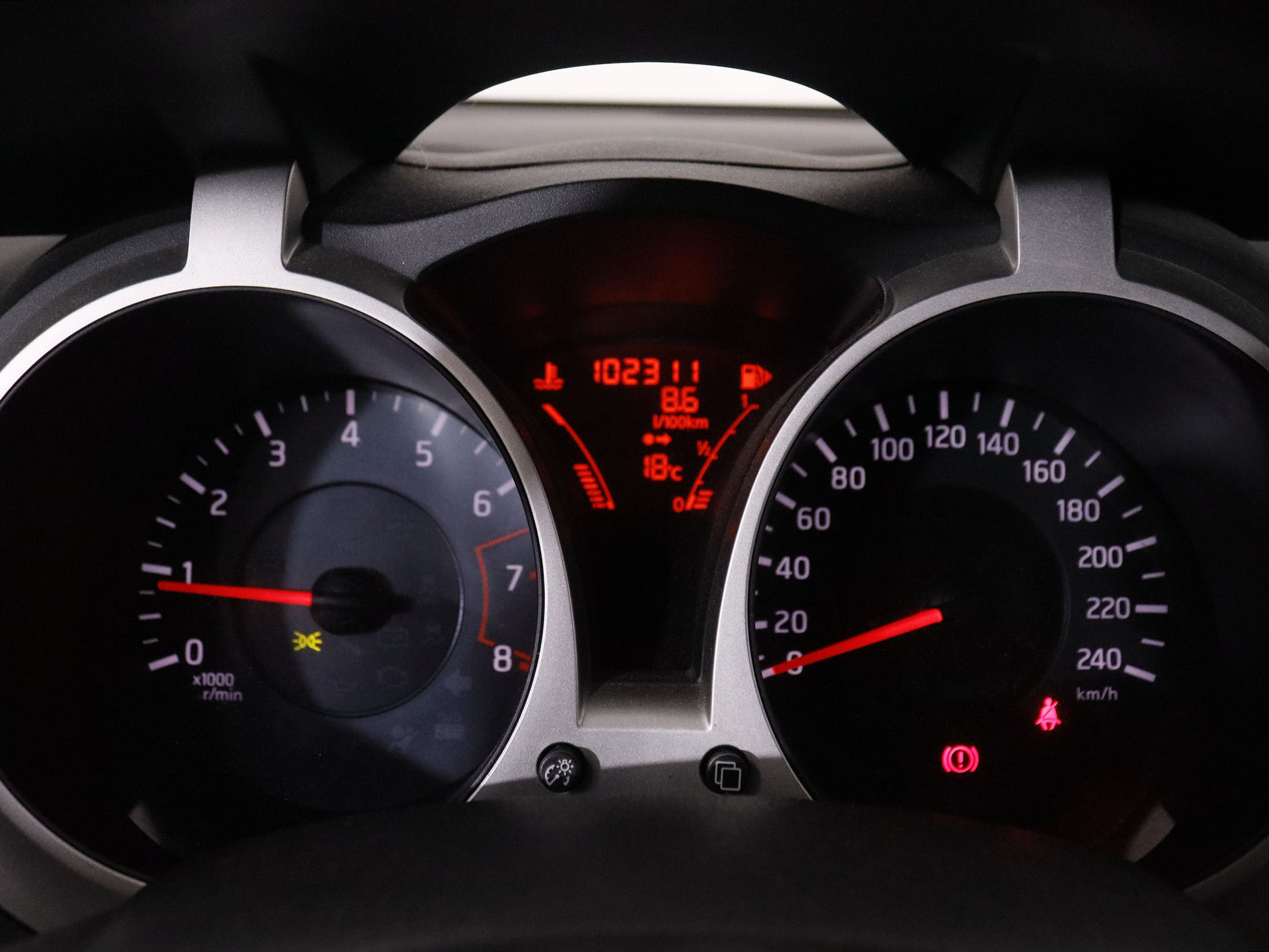 Nissan Juke 1.6 Tekna - foto 14