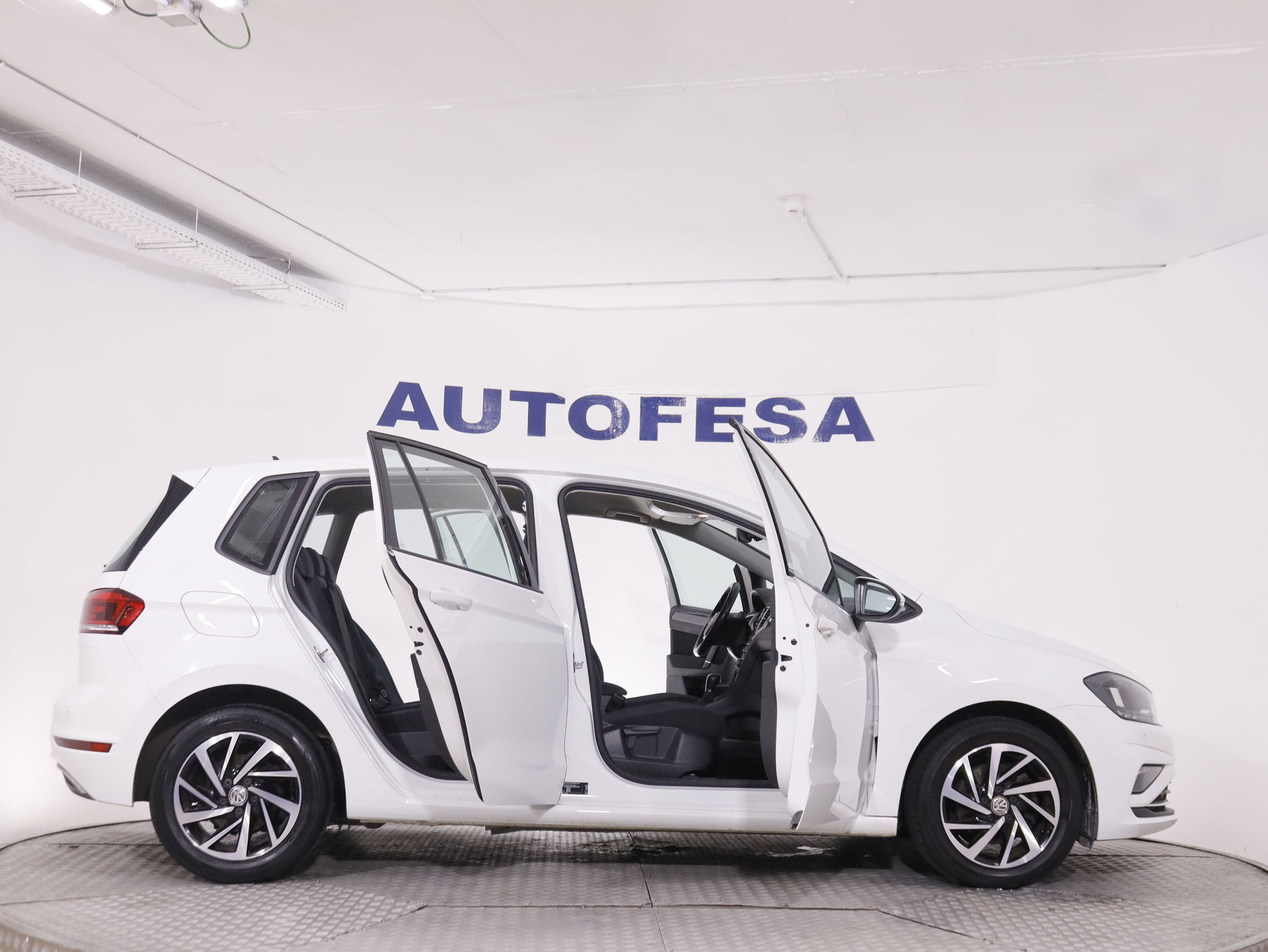 Volkswagen Golf Sportsvan 1.6 TDI DSG - foto 8