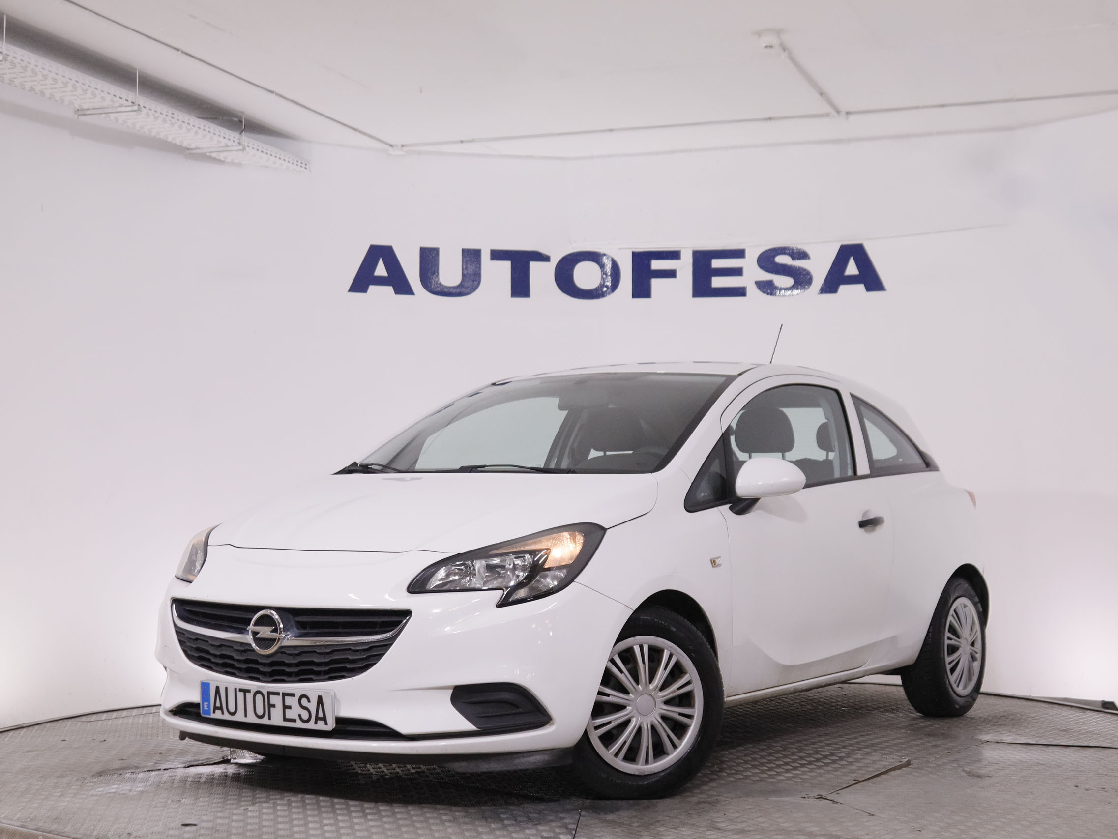 Opel Corsa 1.4 Selective - foto 1