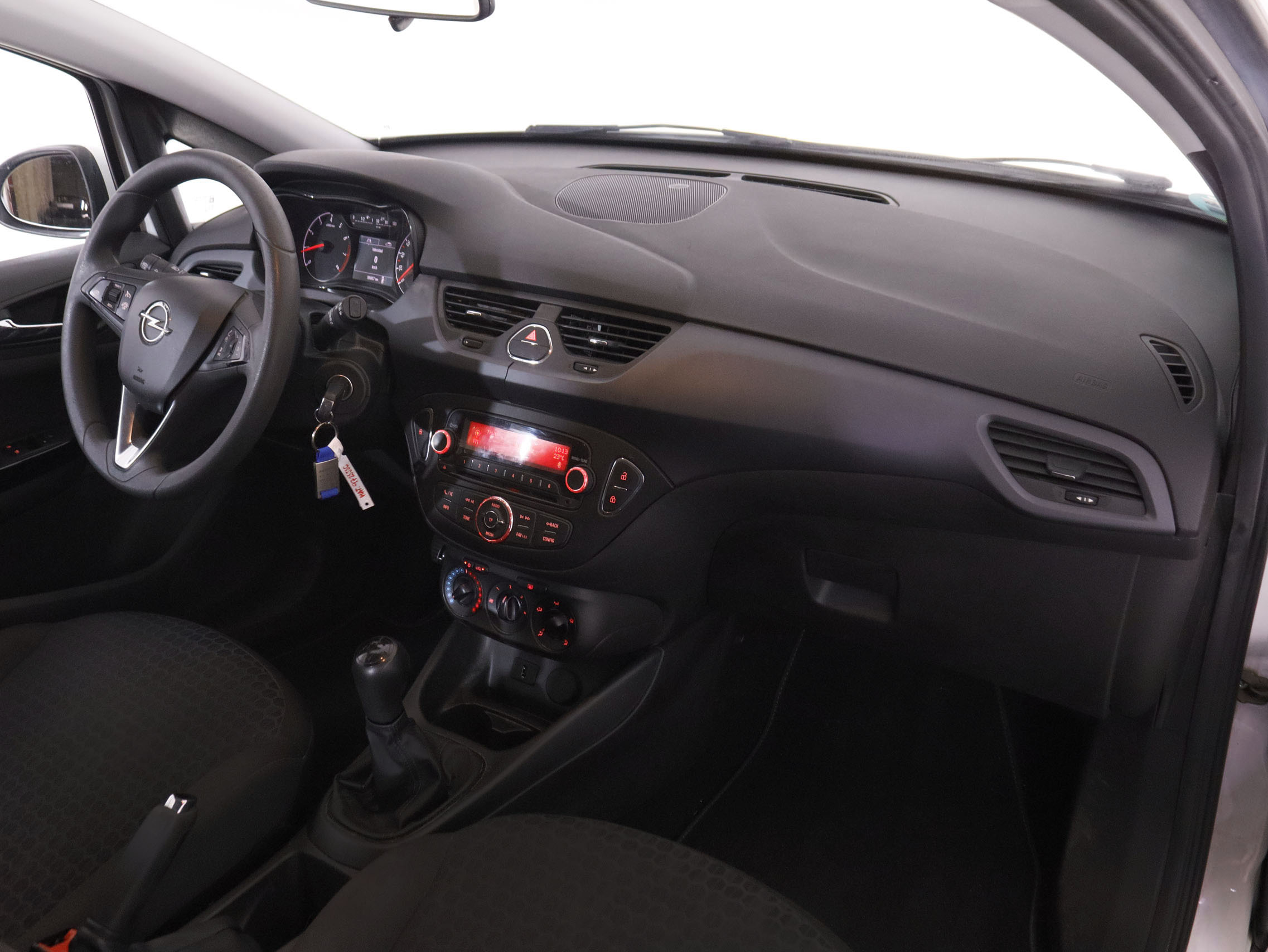 Opel Corsa 1.4 Selective - foto 12