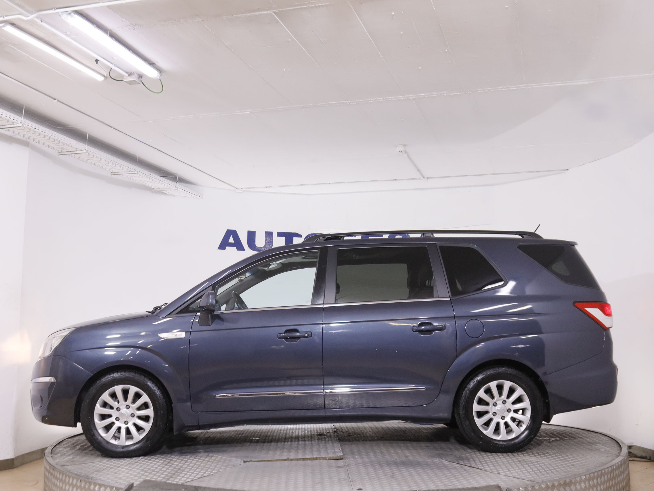 SsangYong Rodius 2.0 EXDI Limited 7 Plazas - foto 8
