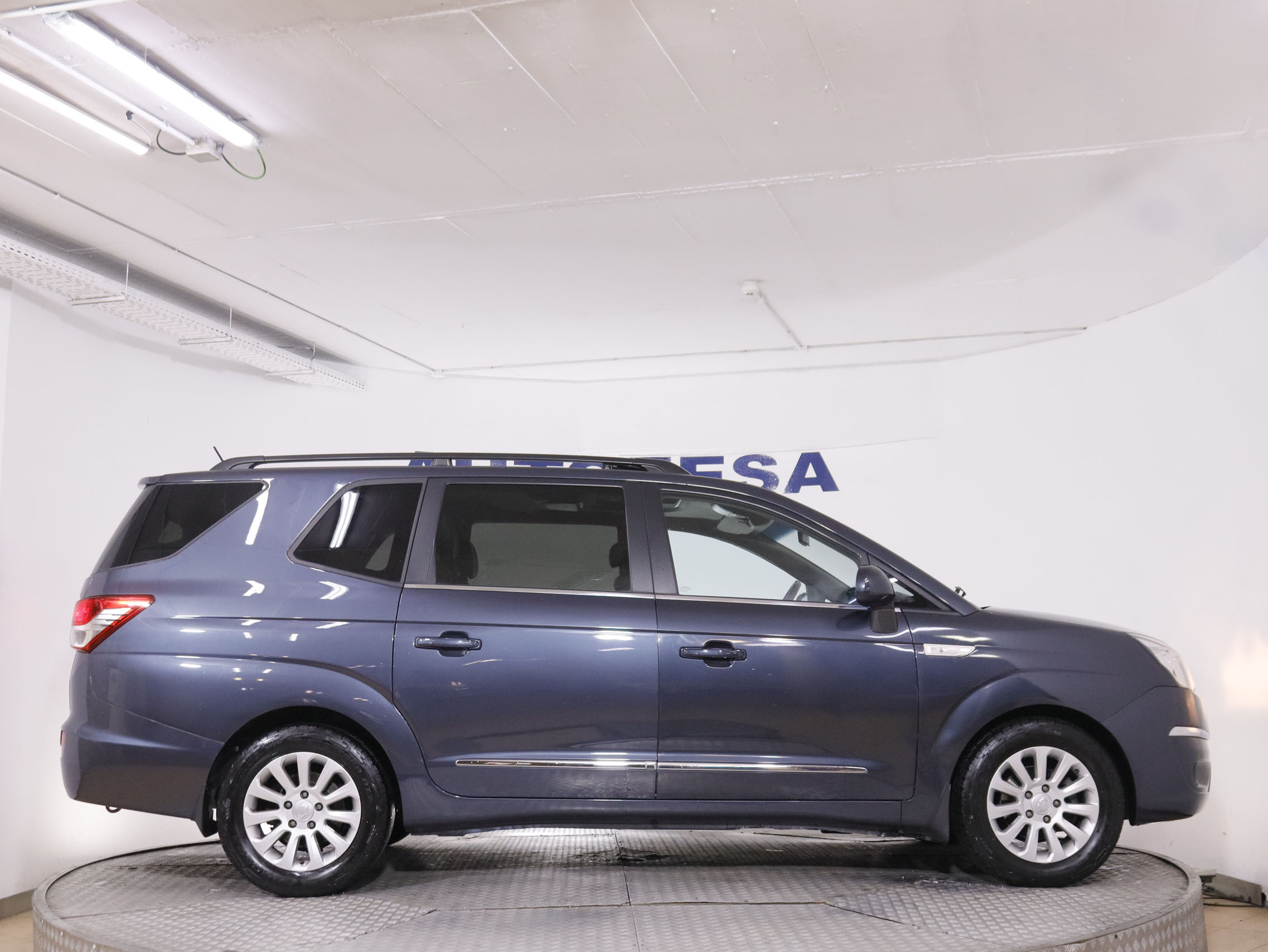 SsangYong Rodius 2.0 EXDI Limited 7 Plazas - foto 10