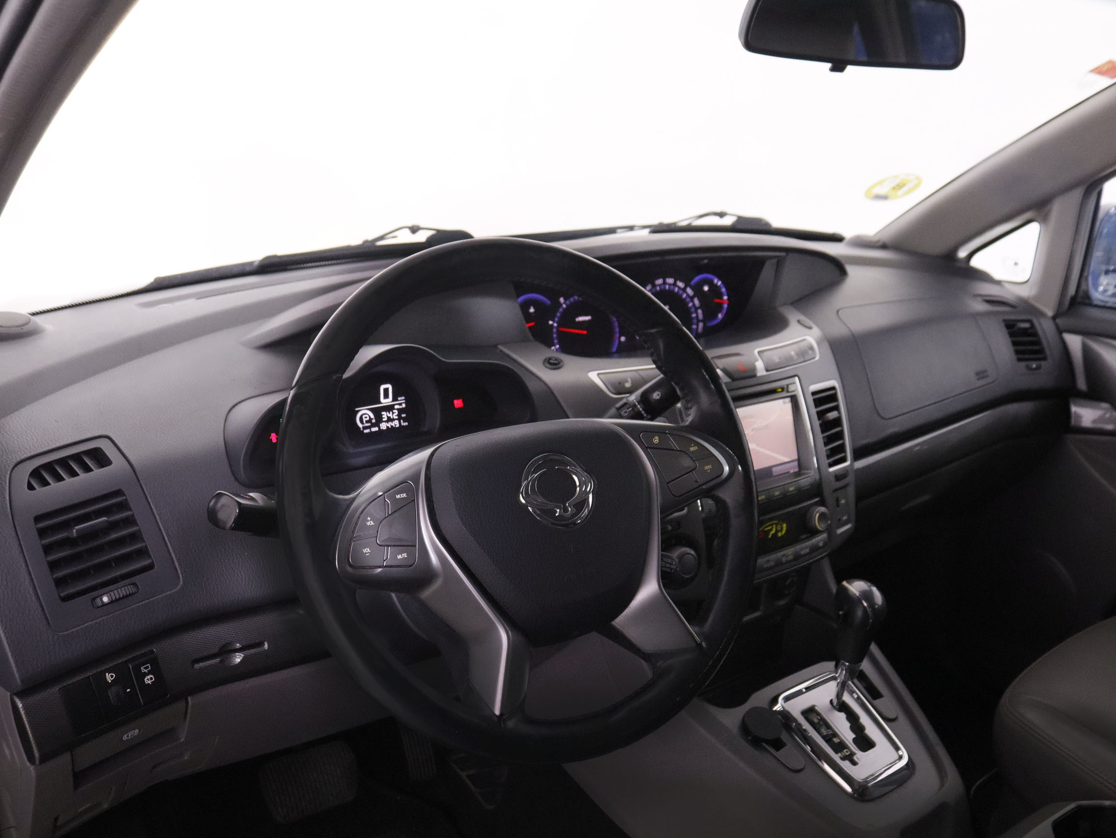 SsangYong Rodius 2.0 EXDI Limited 7 Plazas - foto 12