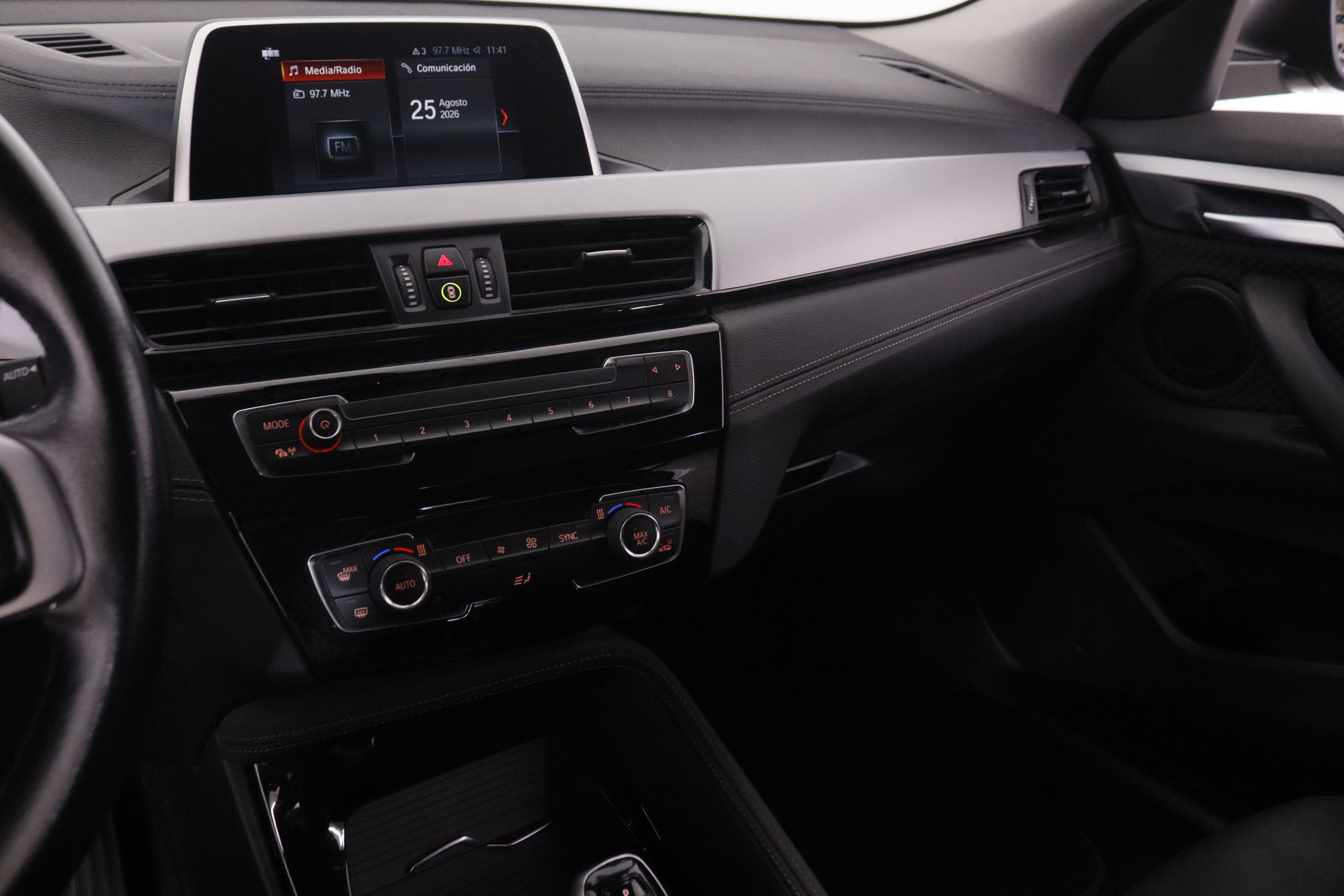 BMW X2 sDrive 18d - foto 13