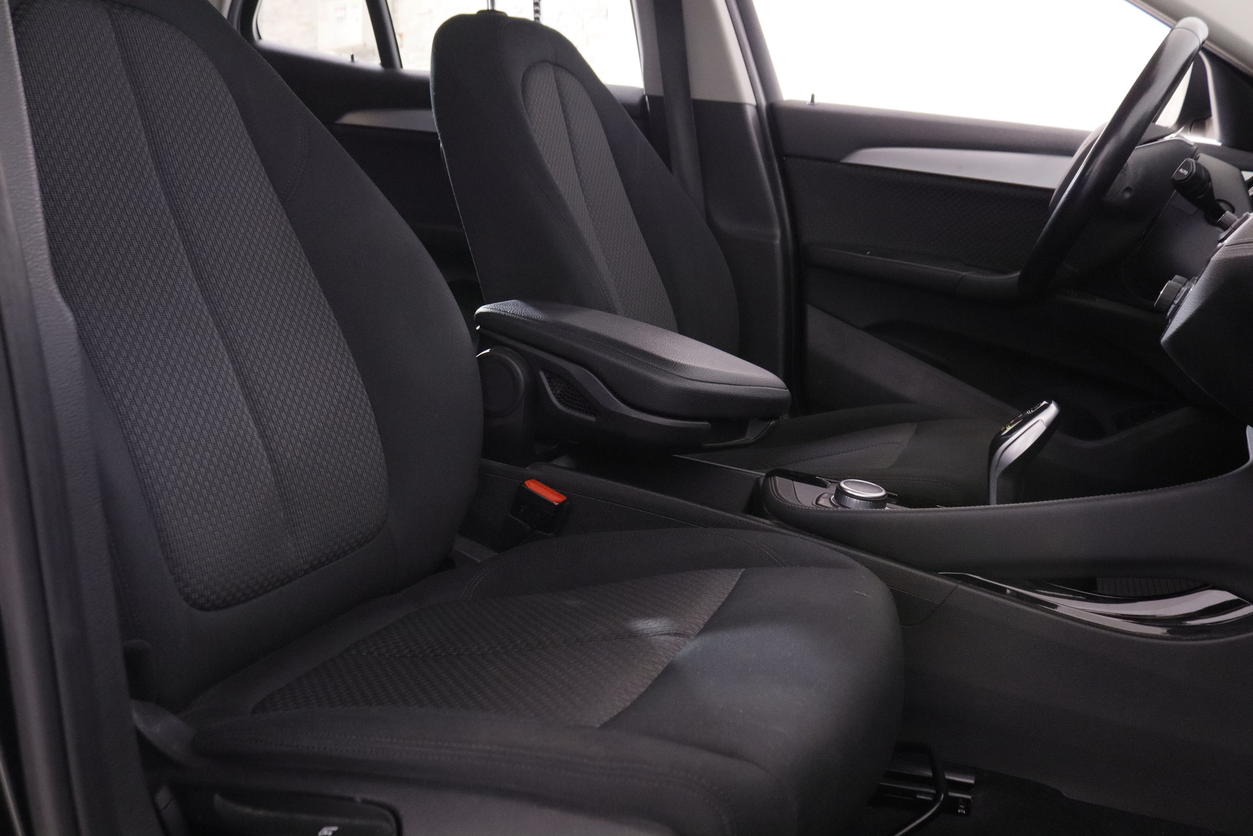 BMW X2 sDrive 18d - foto 21