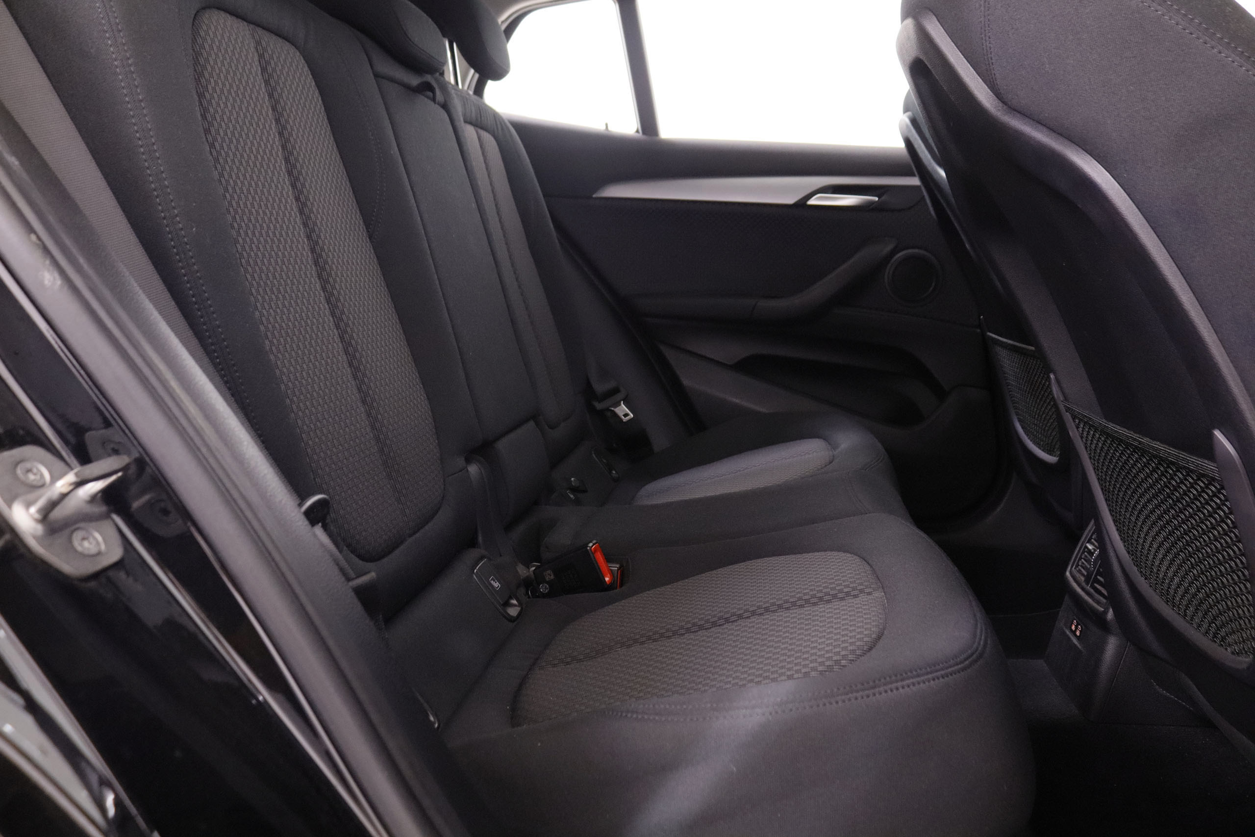 BMW X2 sDrive 18d - foto 22
