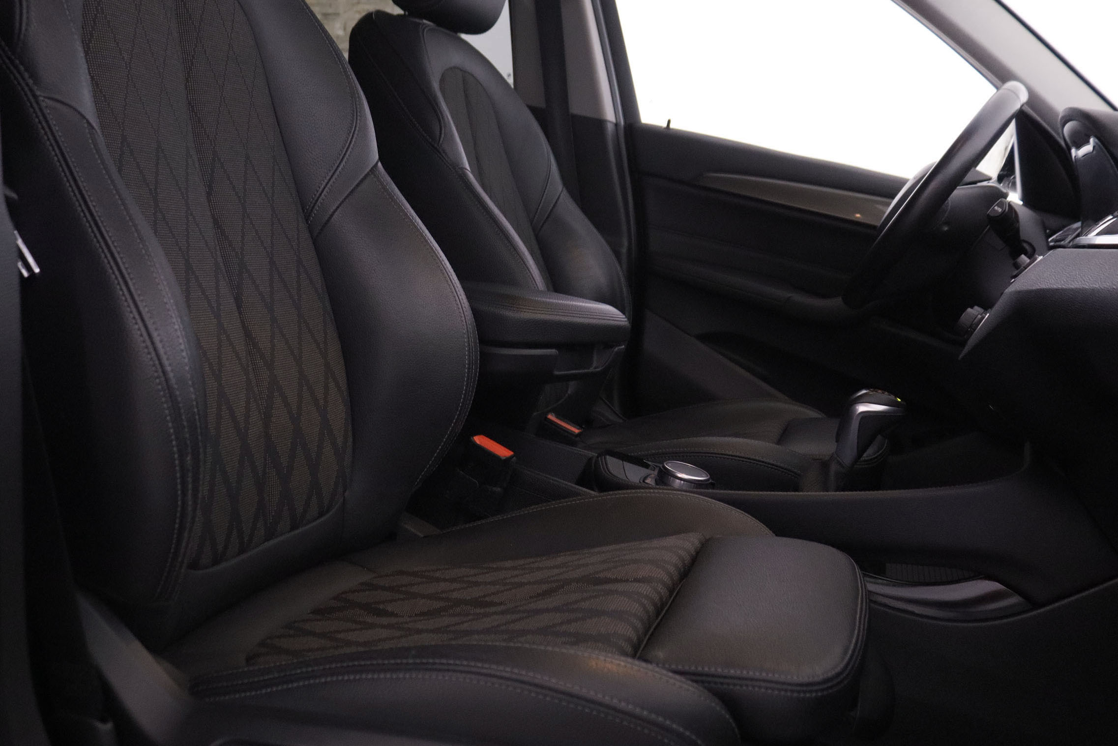 BMW X1 xDrive Xline 20i - foto 24