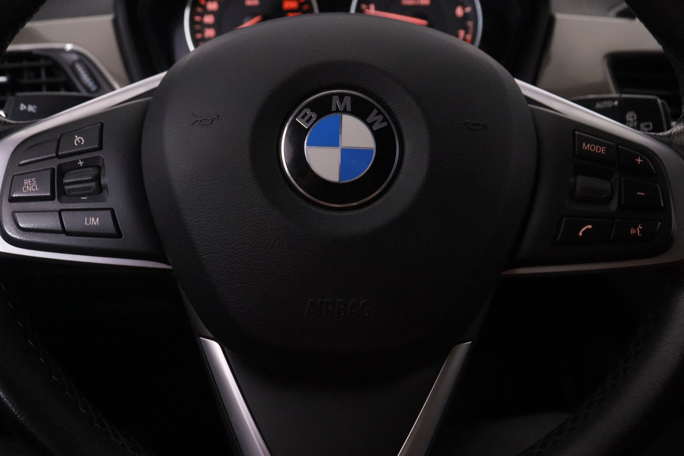 BMW X1 xDrive Xline 20i - foto 15