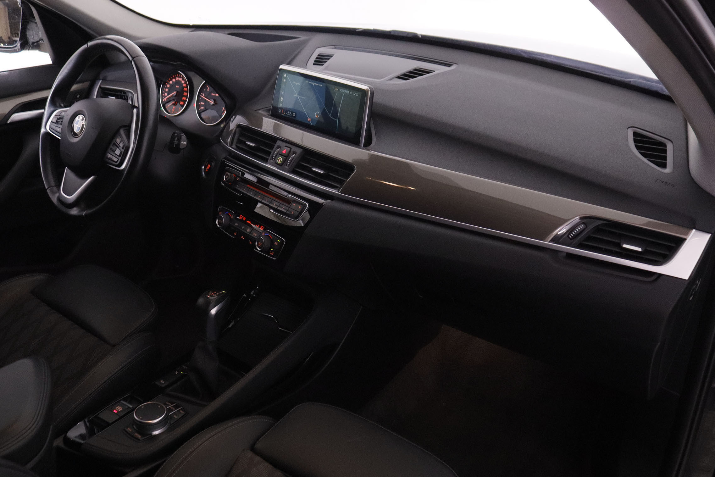 BMW X1 xDrive Xline 20i - foto 12
