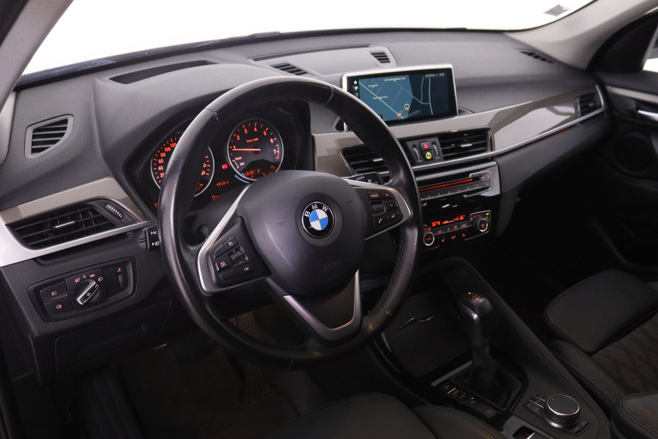 BMW X1 xDrive Xline 20i - foto 13