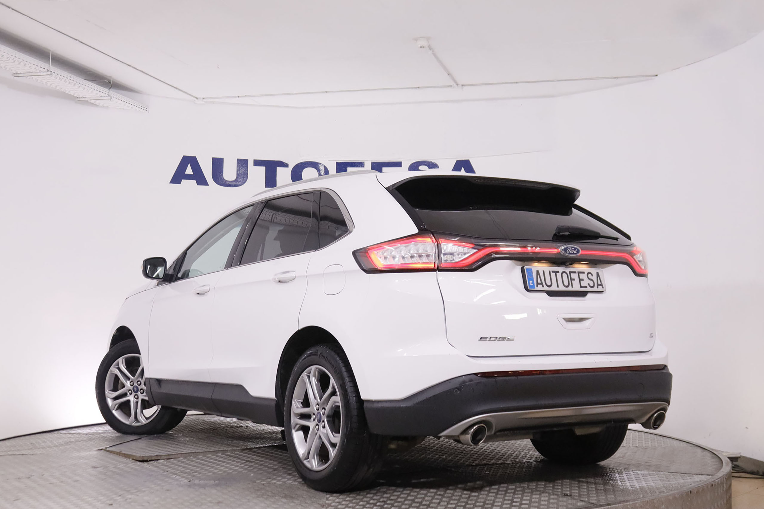 Ford Edge 2.0 TDCi Titanium AWD - foto 6