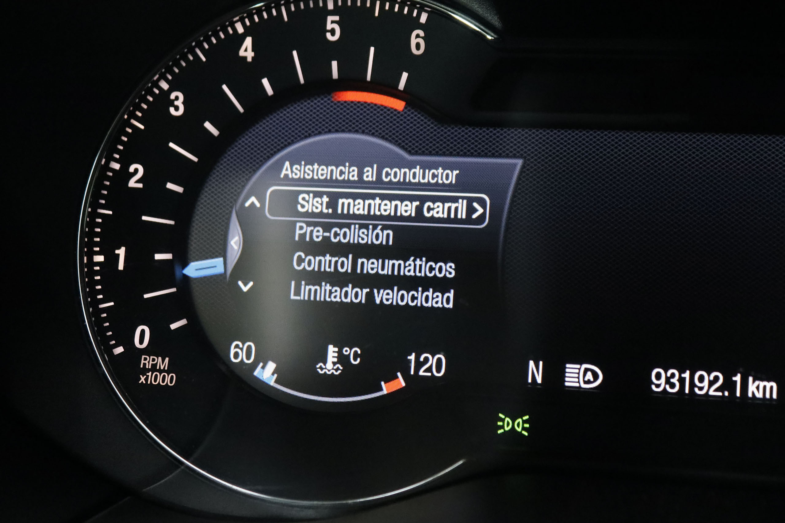 Ford Edge 2.0 TDCi Titanium AWD - foto 15