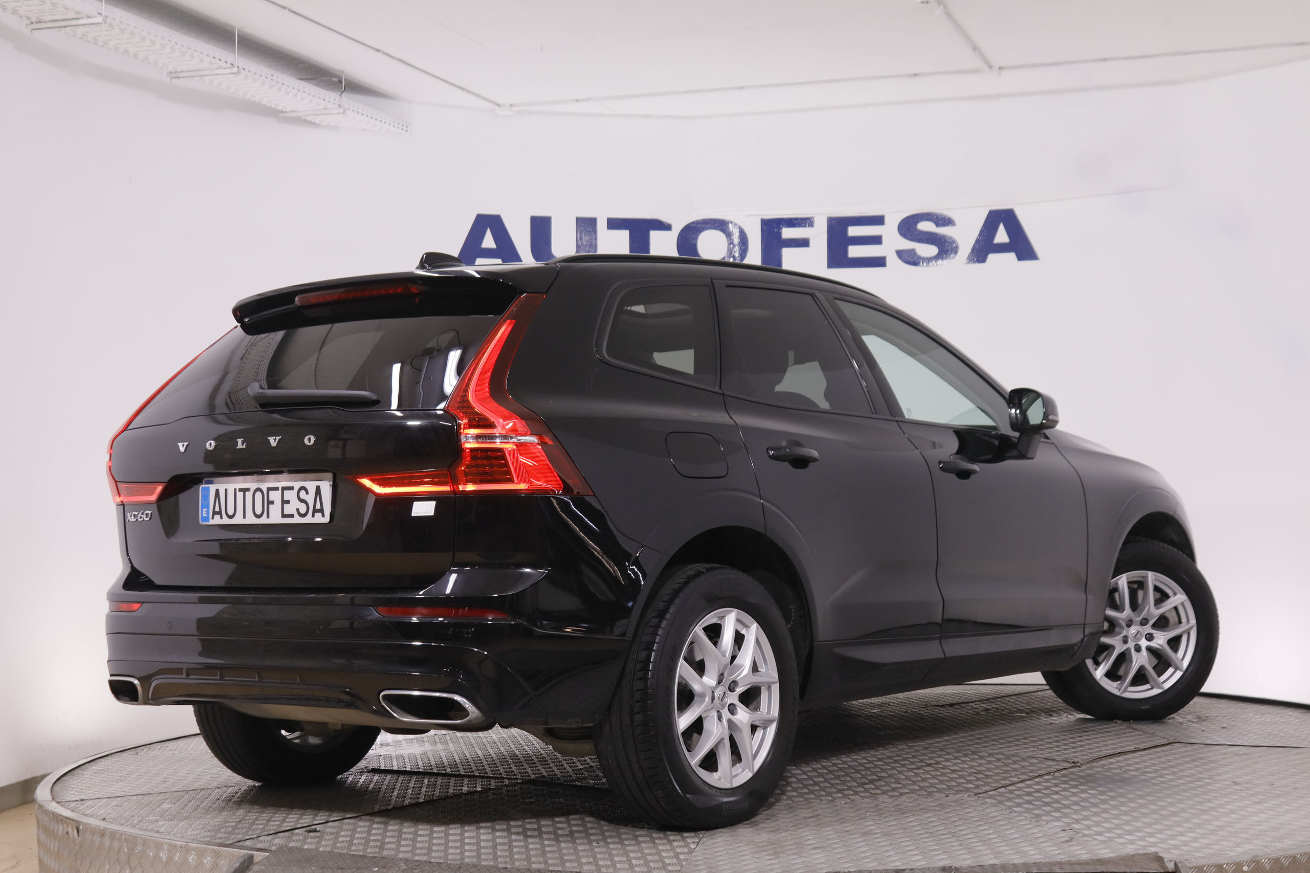 Volvo XC60 2.0 T6 AWD Recharge R-Design - foto 5