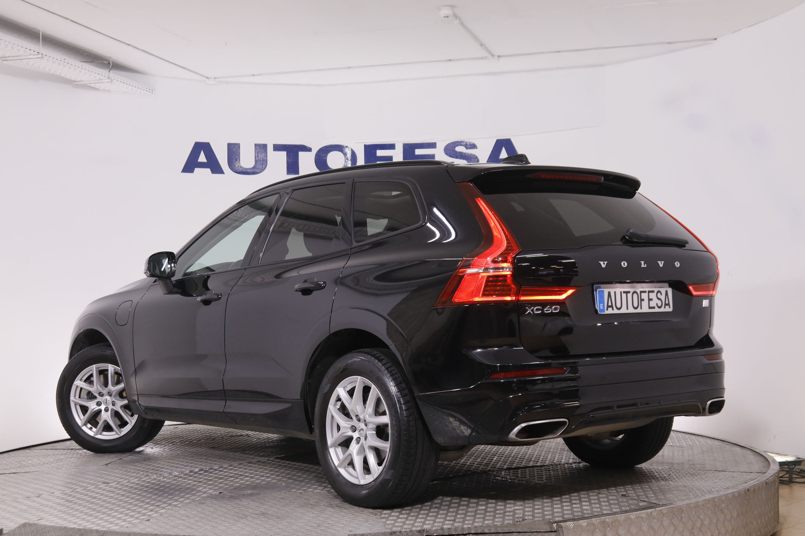 Volvo XC60 2.0 T6 AWD Recharge R-Design - foto 7